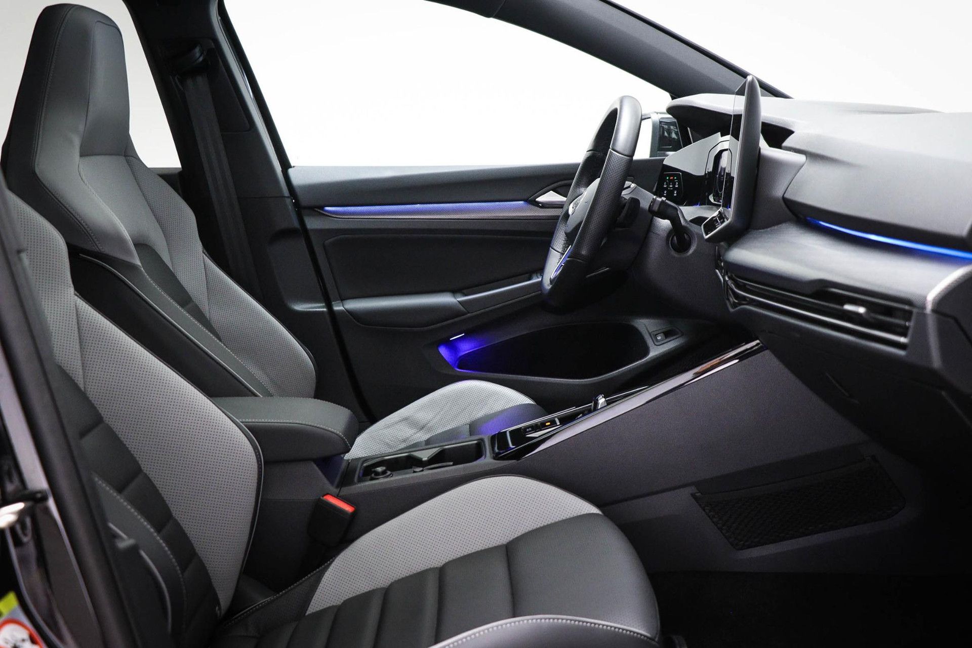 Volkswagen Golf met kenteken KVR-05-P – autofoto 4