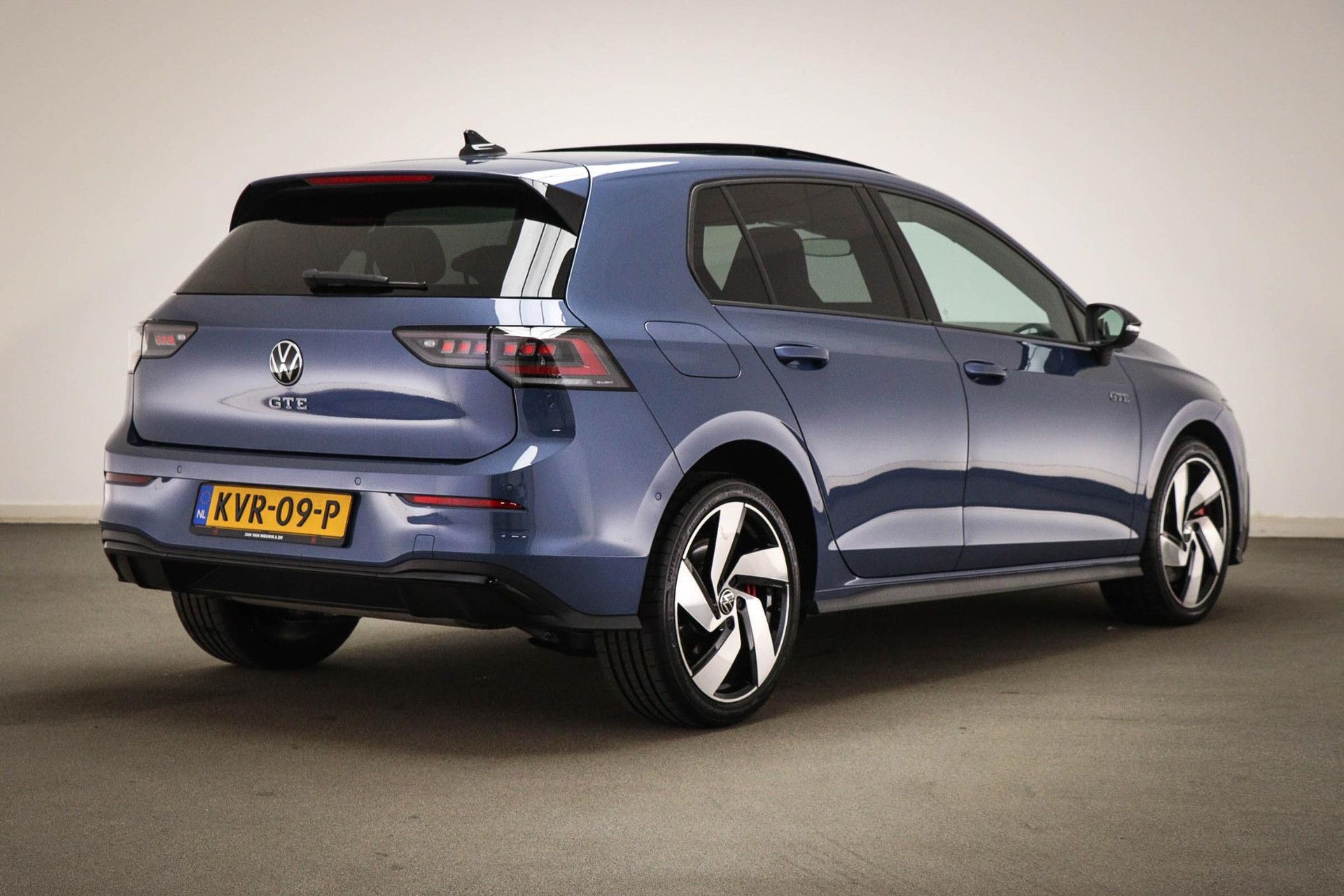 Volkswagen Golf met kenteken KVR-09-P – autofoto 2