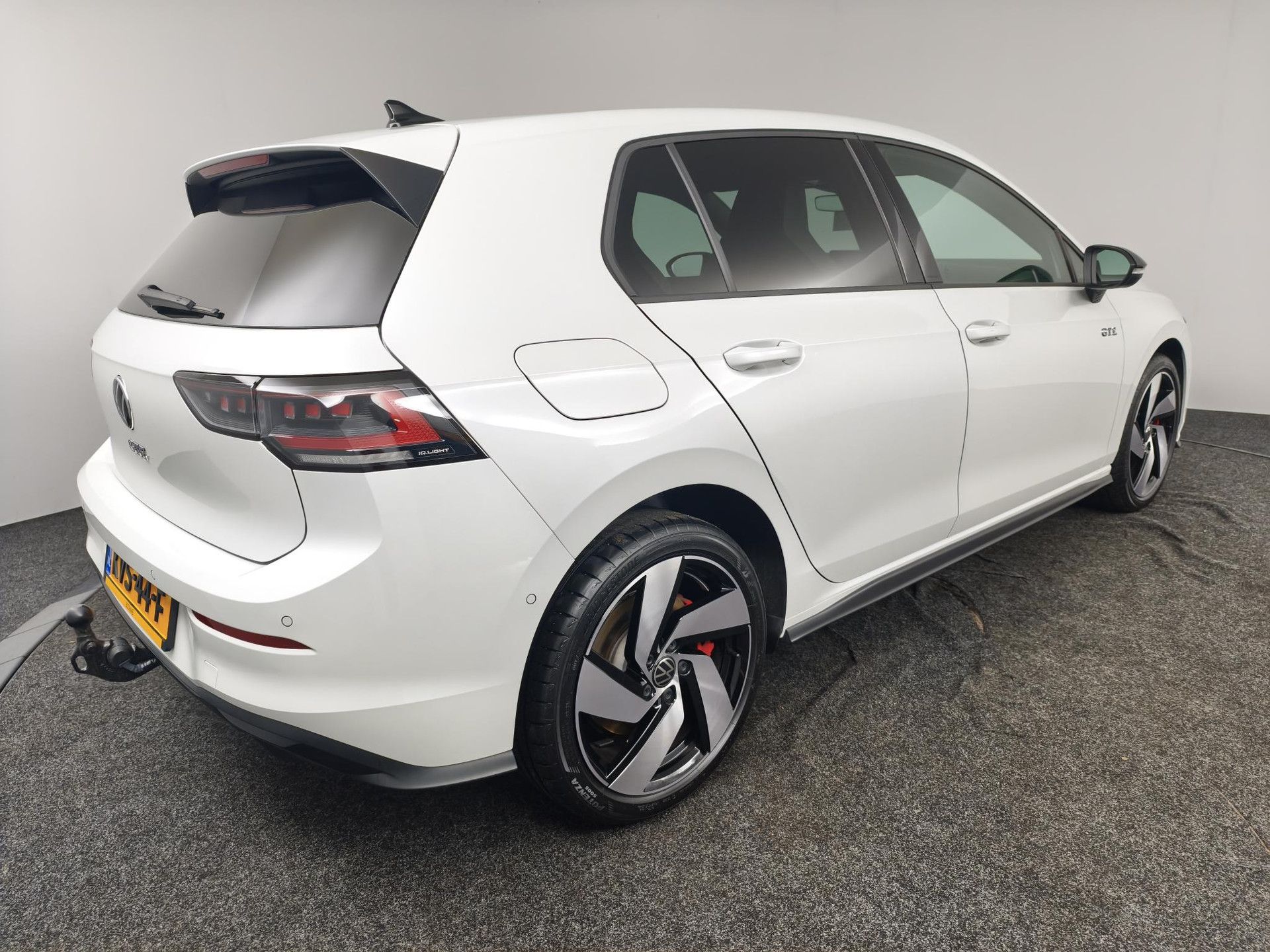 Volkswagen Golf met kenteken KVS-44-F – autofoto 2