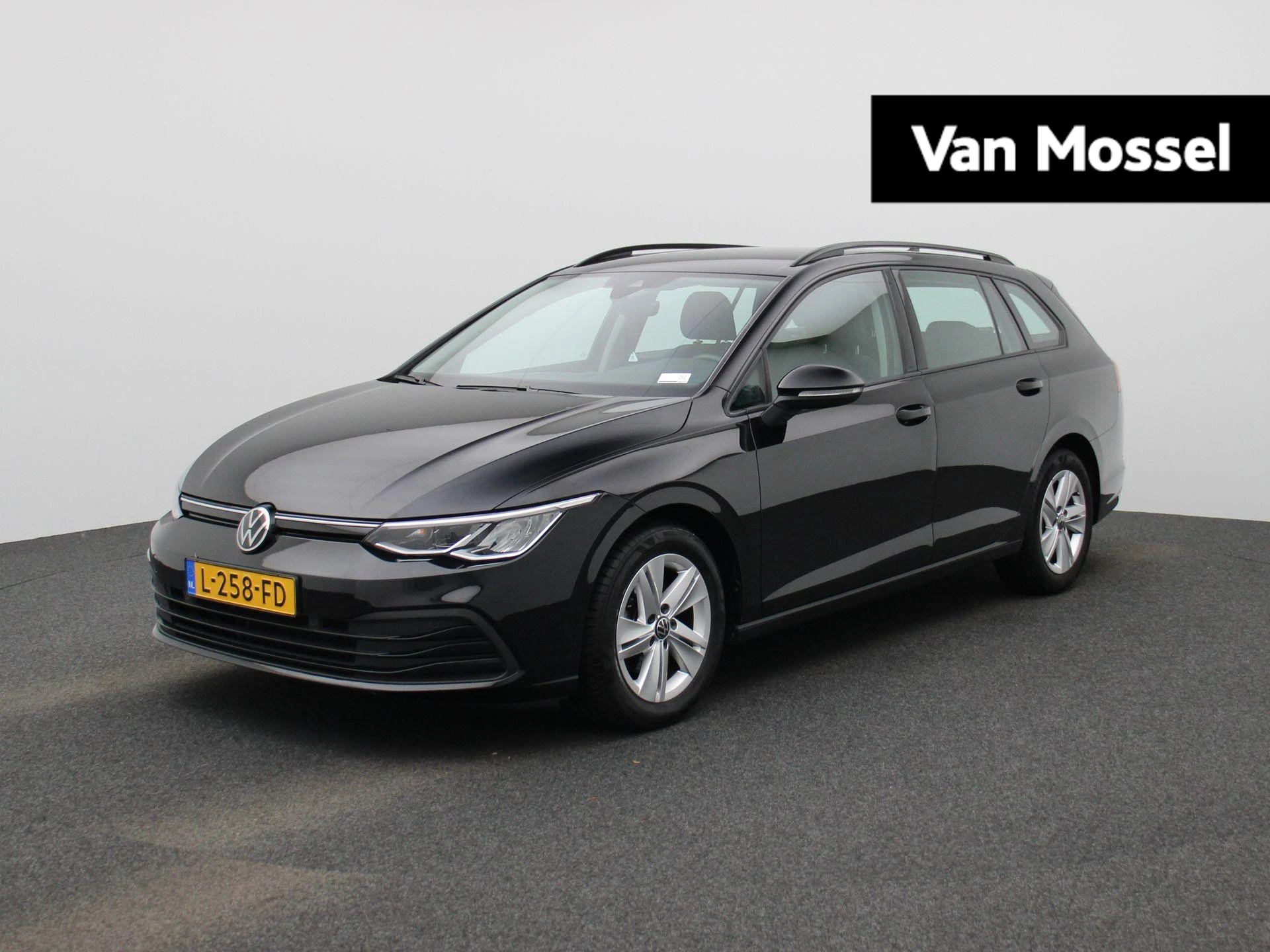 Volkswagen Golf met kenteken L-258-FD – autofoto 2