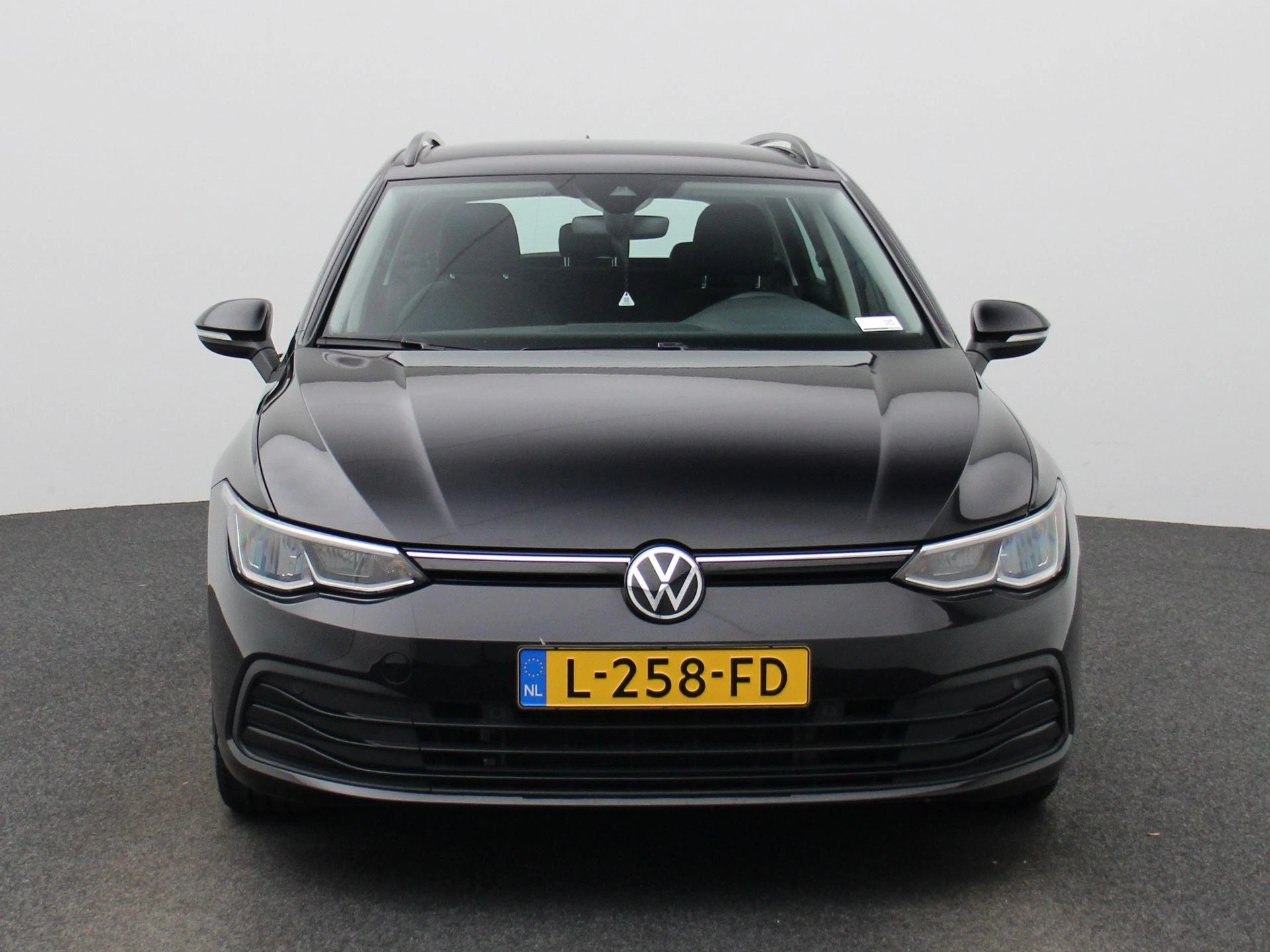Volkswagen Golf met kenteken L-258-FD – autofoto 4