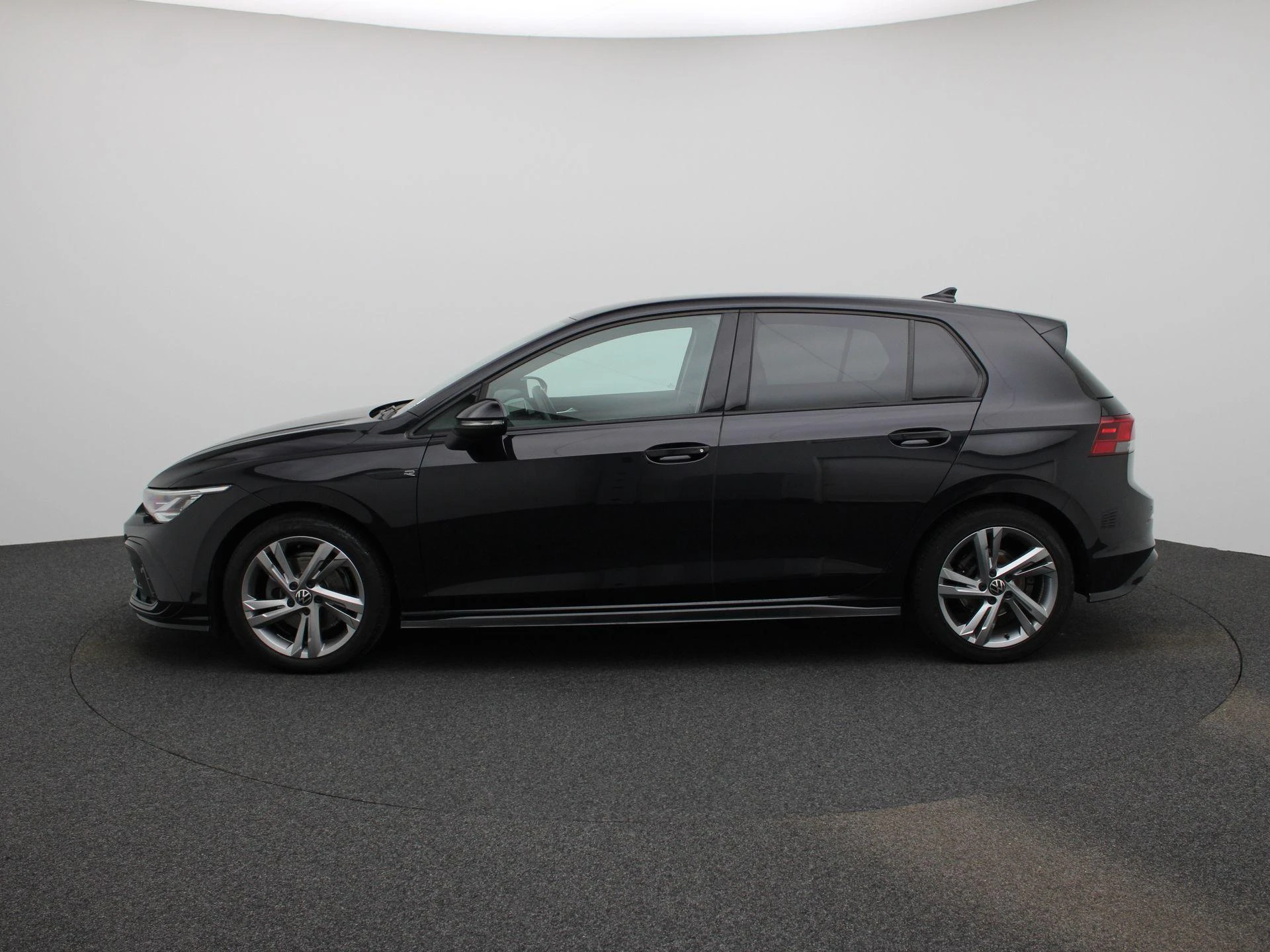 Volkswagen Golf met kenteken P-548-ZV – autofoto 5