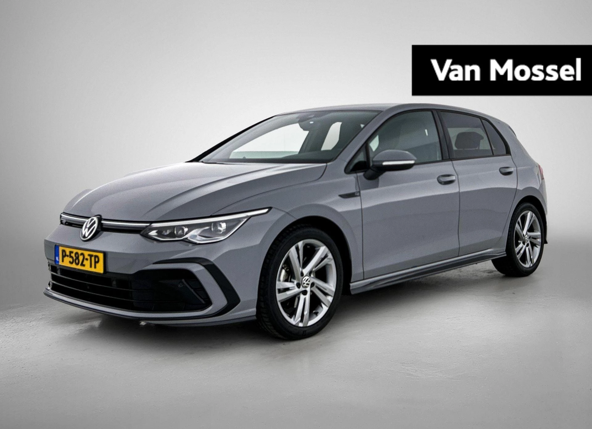 Volkswagen Golf met kenteken P-582-TP – autofoto 2