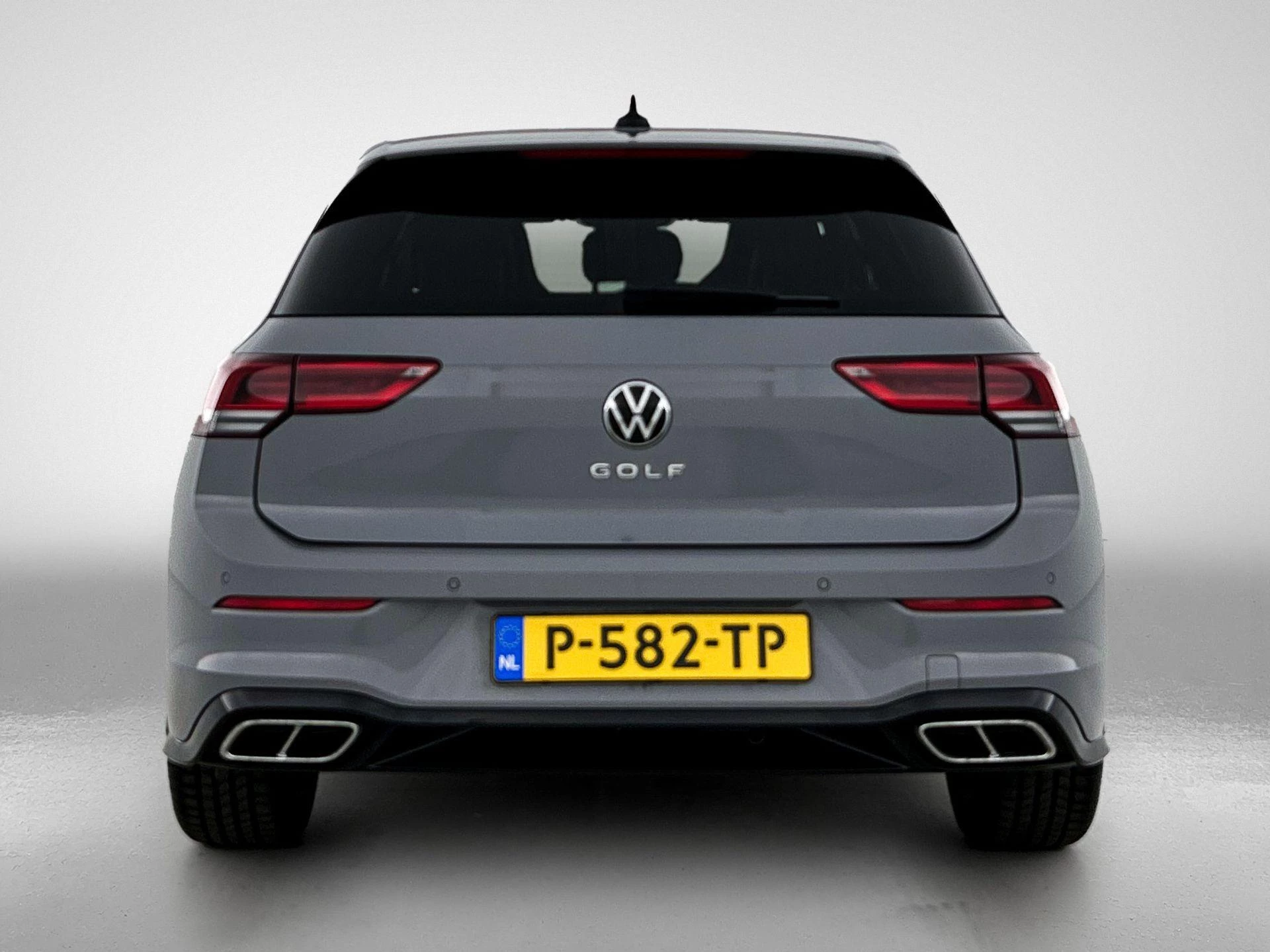 Volkswagen Golf met kenteken P-582-TP – autofoto 5
