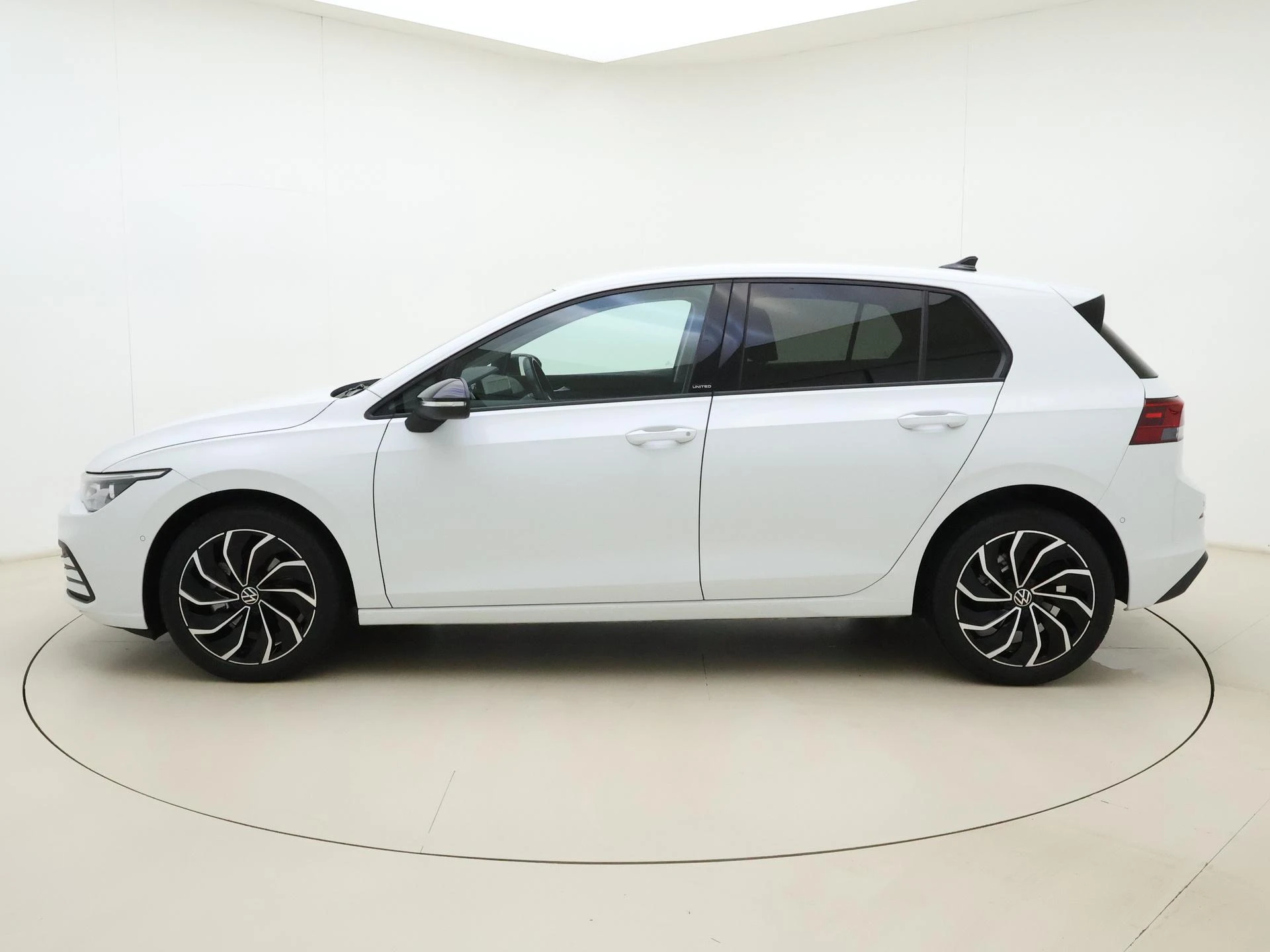 Volkswagen Golf met kenteken P-806-GH – autofoto 3