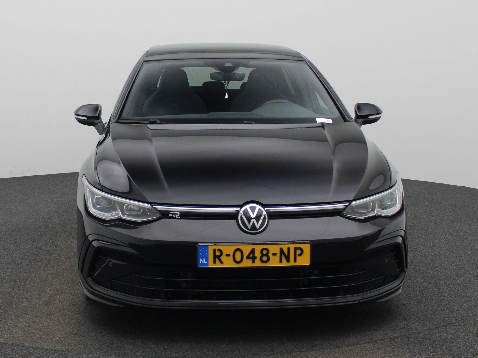 Volkswagen Golf met kenteken R-048-NP – autofoto 4