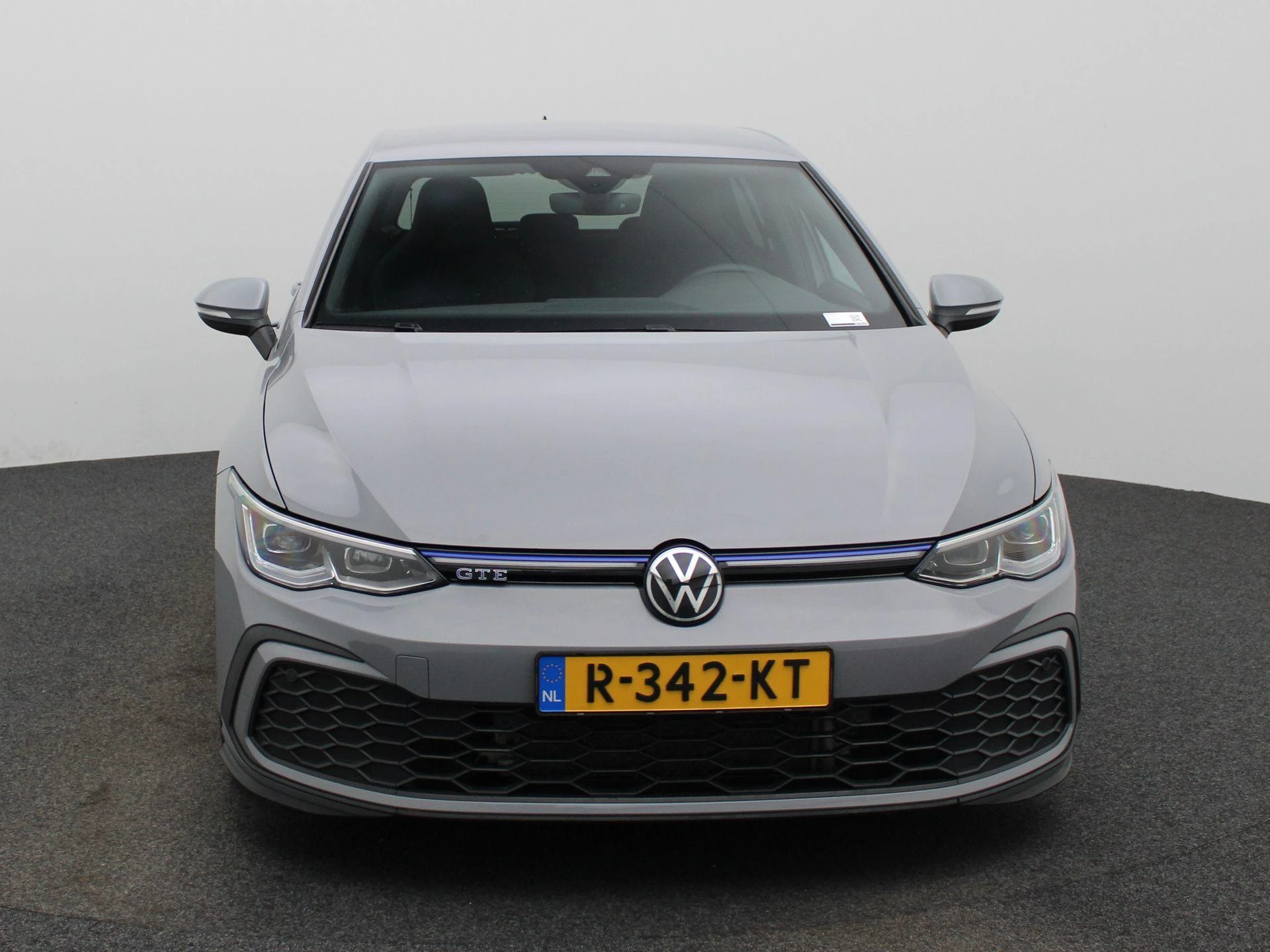 Volkswagen Golf met kenteken R-342-KT – autofoto 4