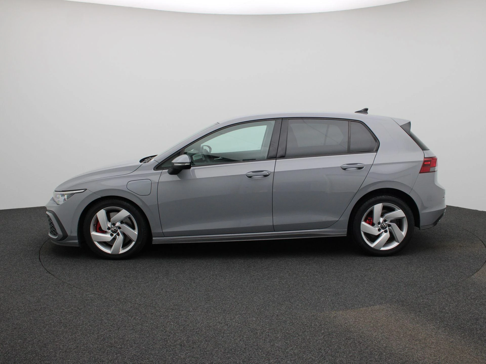 Volkswagen Golf met kenteken R-342-KT – autofoto 5