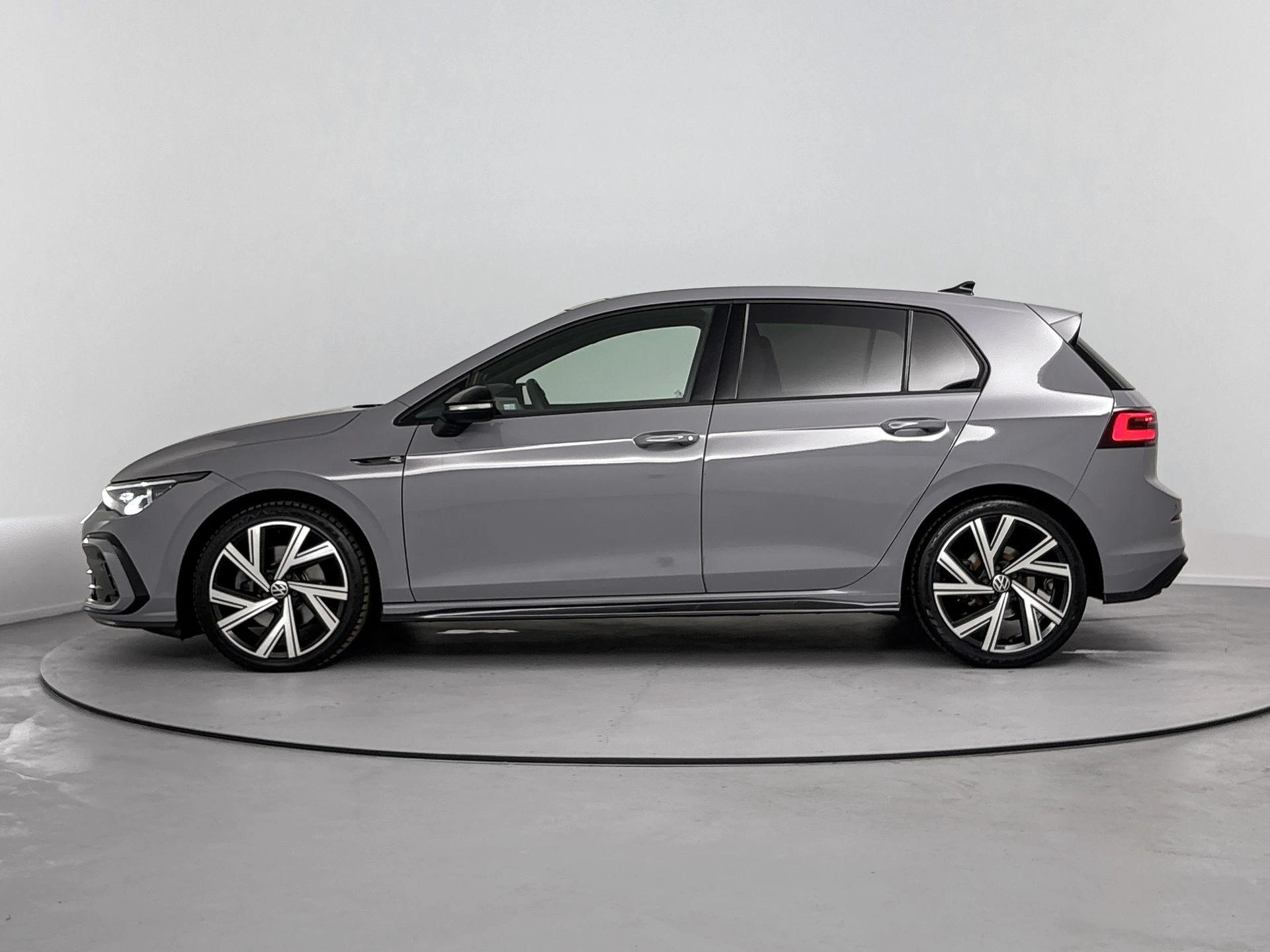 Volkswagen Golf met kenteken R-458-PF – autofoto 4