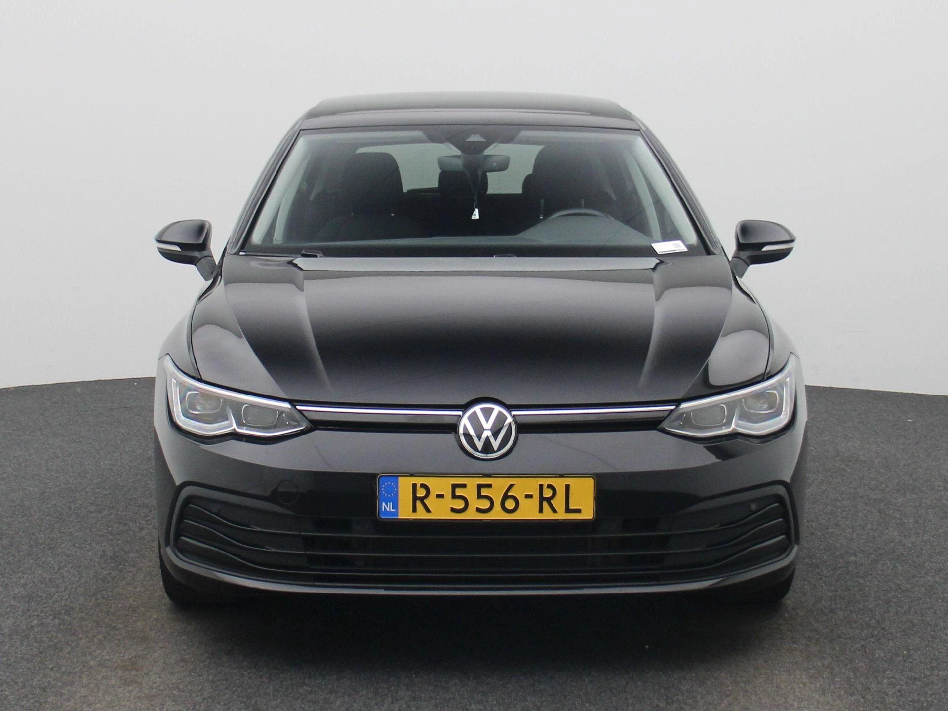 Volkswagen Golf met kenteken R-556-RL – autofoto 4