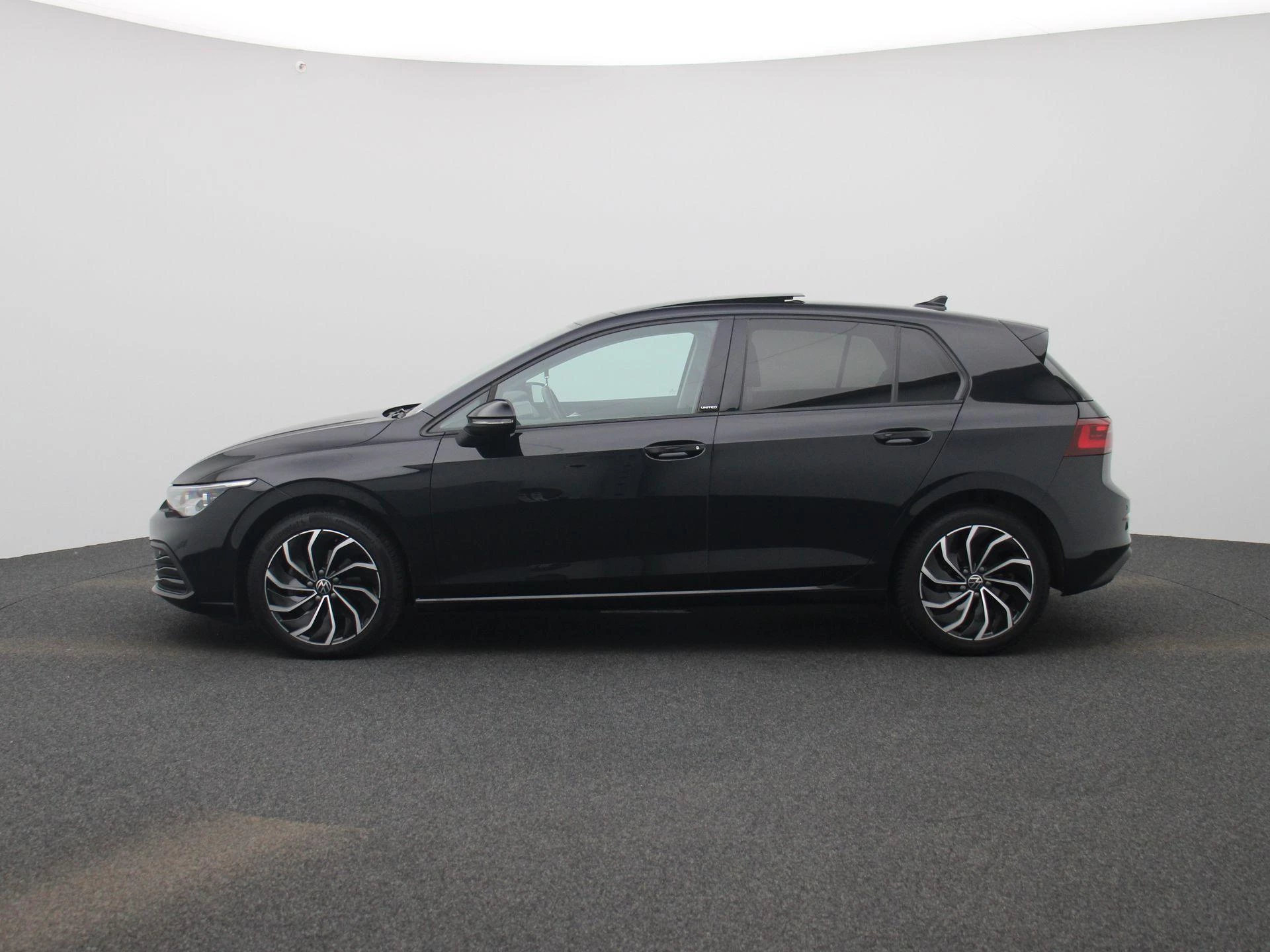 Volkswagen Golf met kenteken R-556-RL – autofoto 5