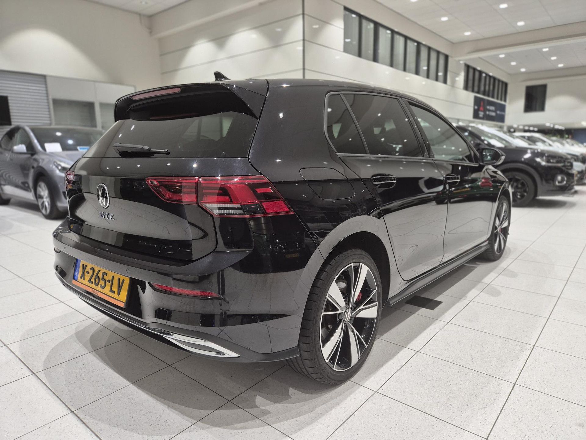 Volkswagen Golf met kenteken X-265-LV – autofoto 2