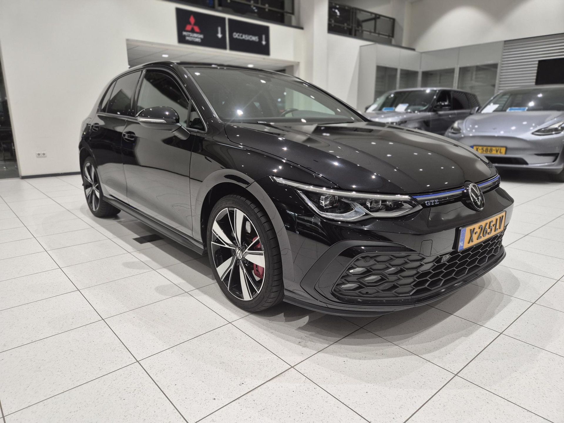 Volkswagen Golf met kenteken X-265-LV – autofoto 5