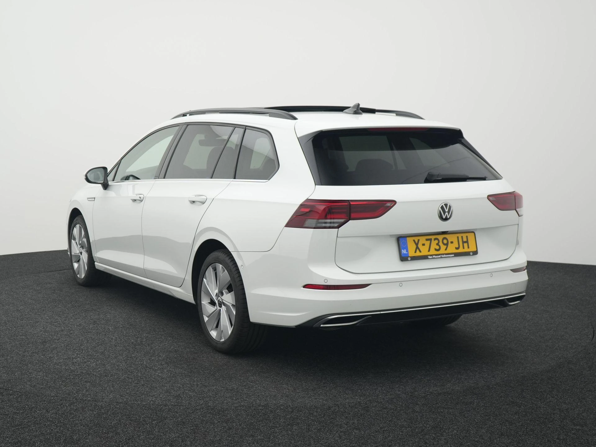 Volkswagen Golf met kenteken X-739-JH – autofoto 3