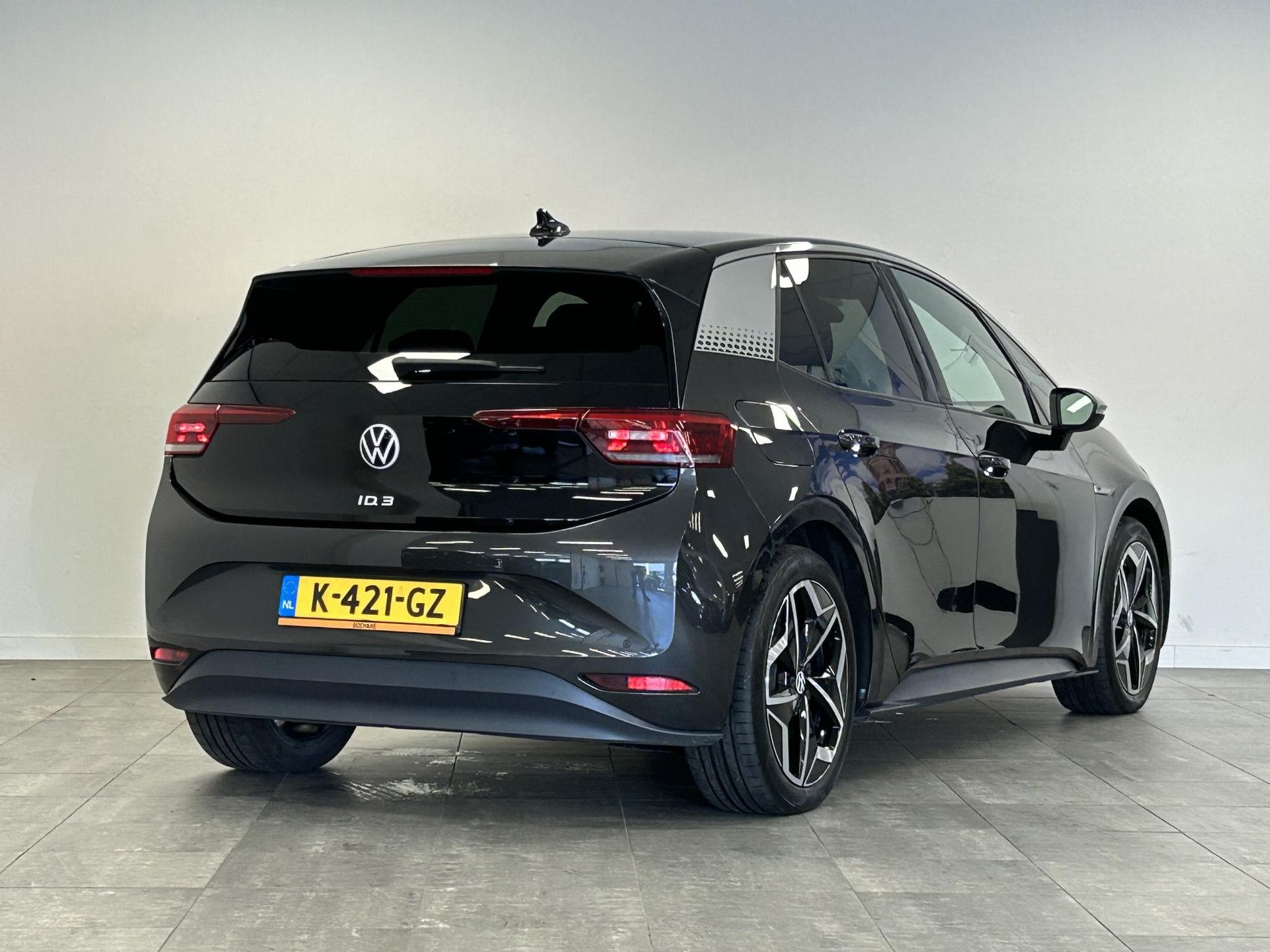 Volkswagen ID.3 met kenteken K-421-GZ – autofoto 2
