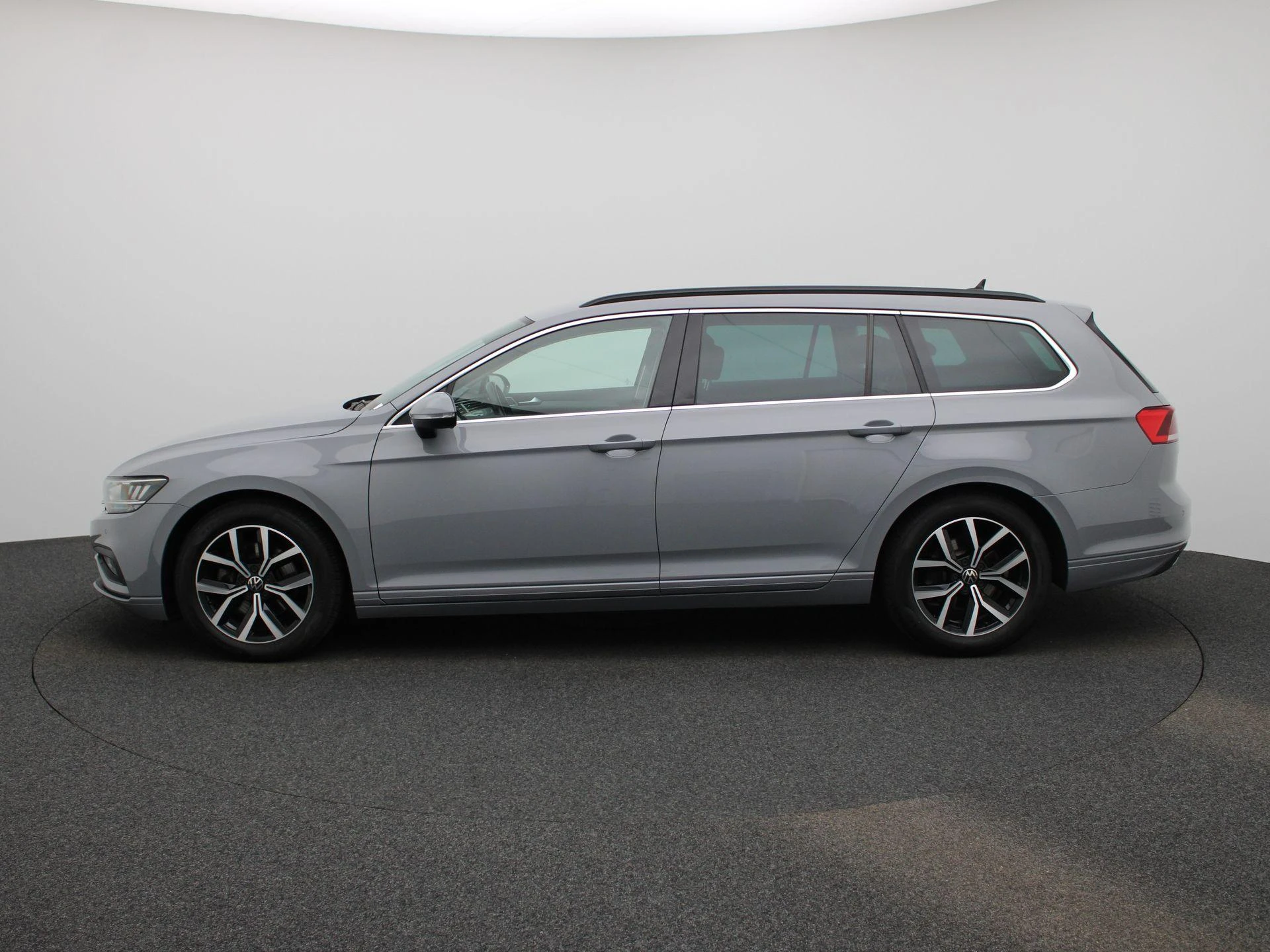 Volkswagen Passat met kenteken KTL-98-D – autofoto 5