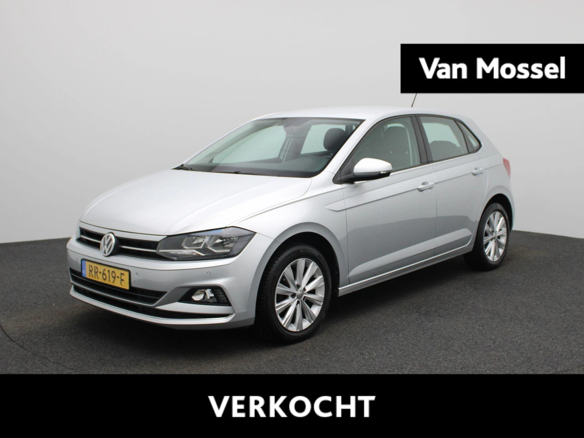 Volkswagen Polo met kenteken 45100 – autofoto 2