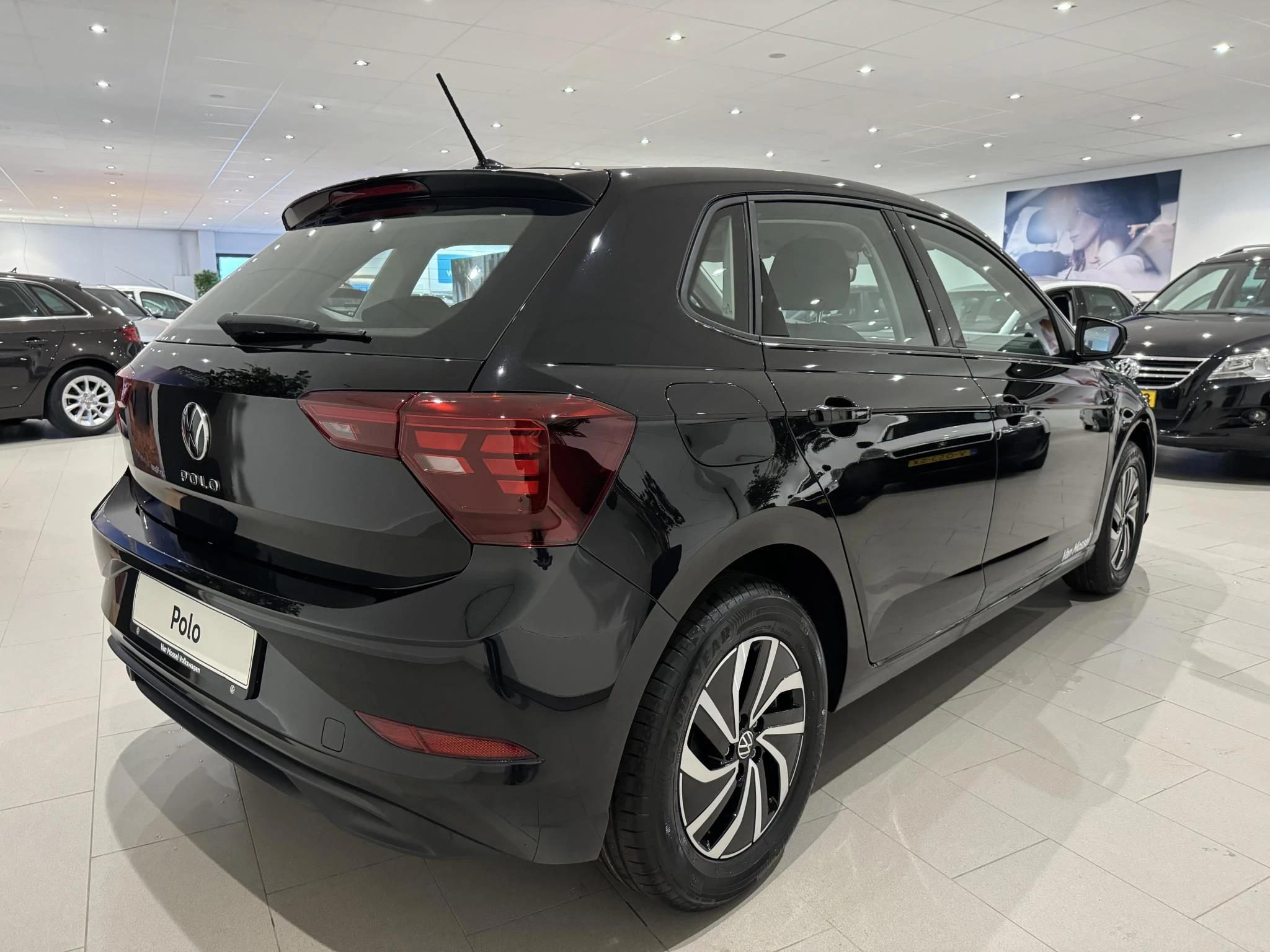 Volkswagen Polo met kenteken 52100 – autofoto 5