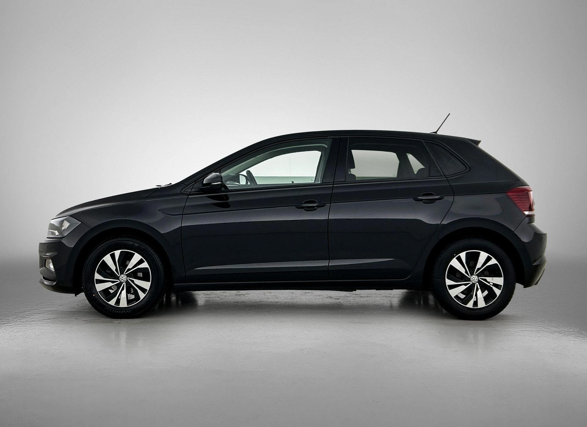 Volkswagen Polo met kenteken 53100 – autofoto 4