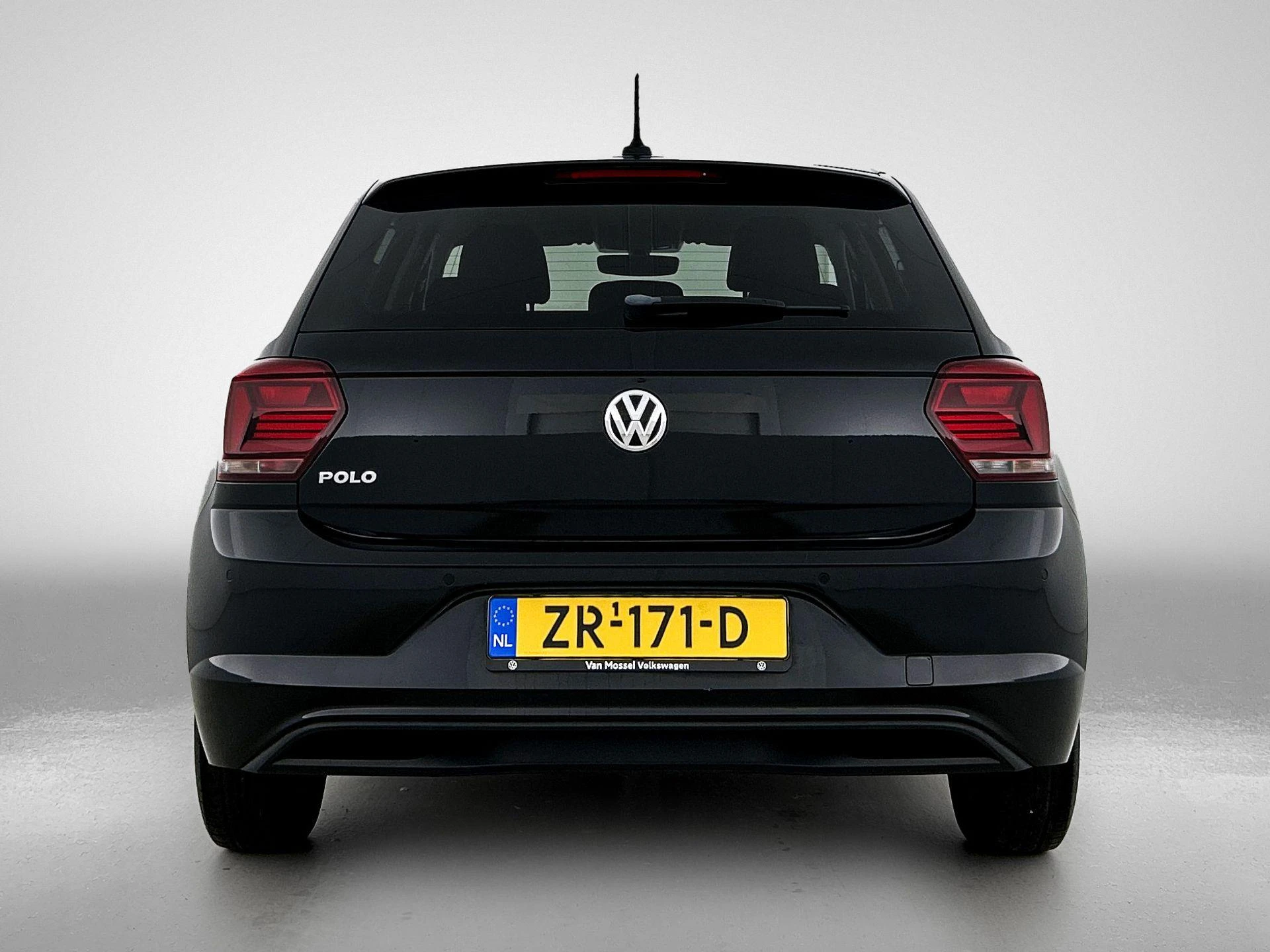 Volkswagen Polo met kenteken 53100 – autofoto 5