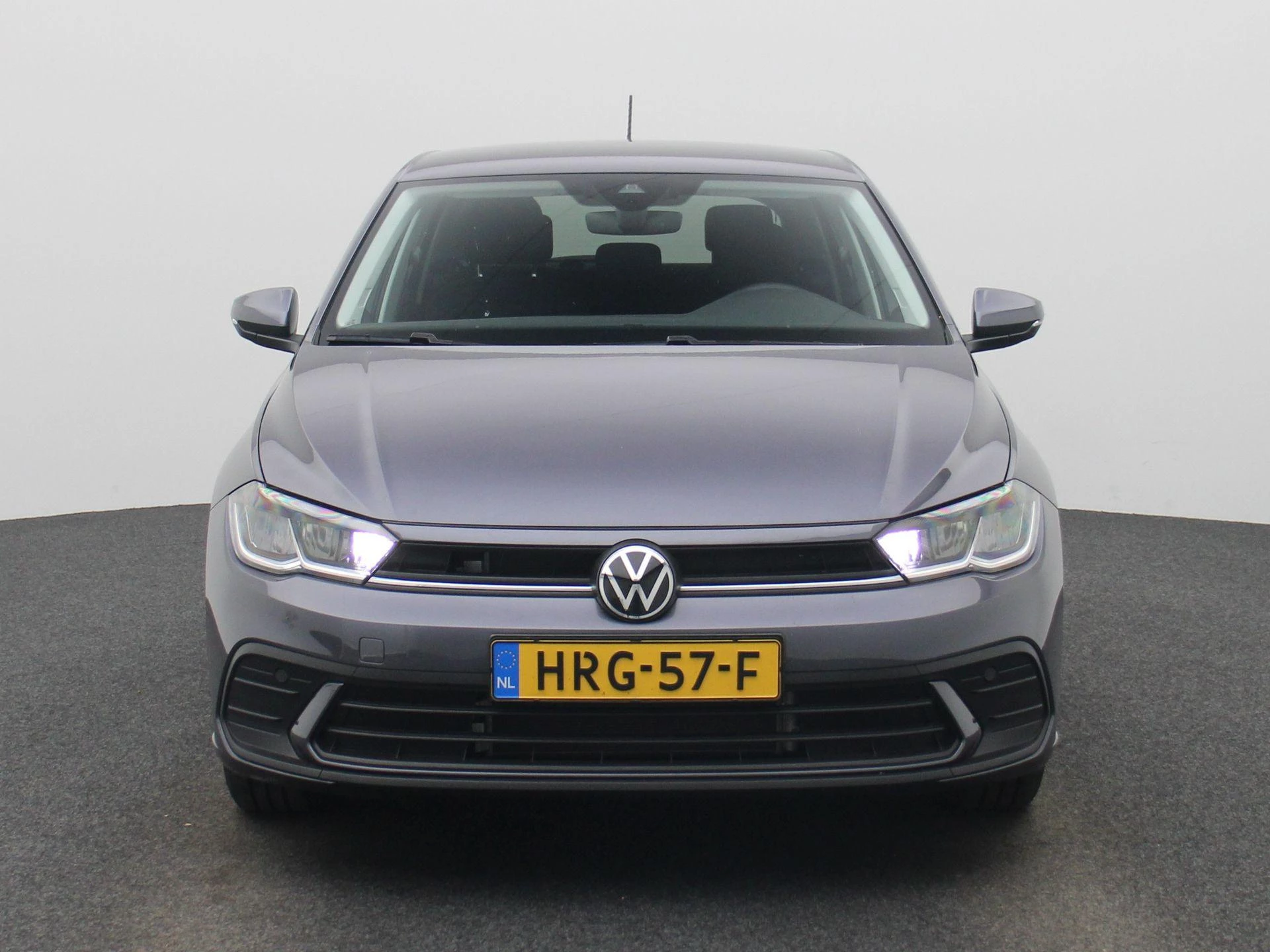 Volkswagen Polo met kenteken HRG-57-F – autofoto 4
