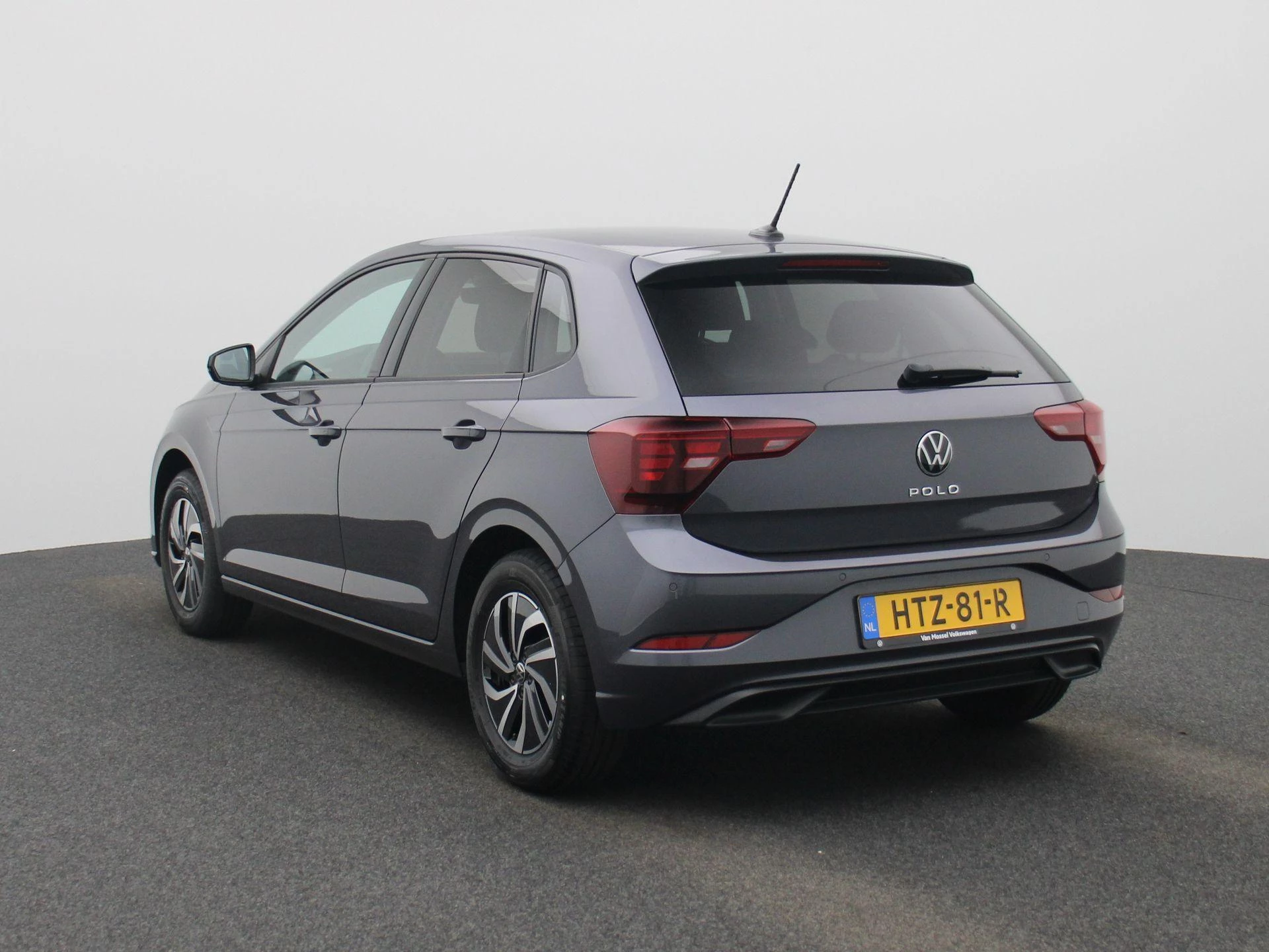 Volkswagen Polo met kenteken HTZ-81-R – autofoto 3