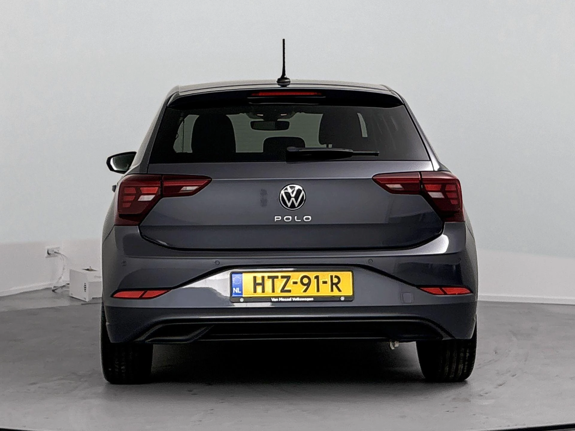 Volkswagen Polo met kenteken HTZ-91-R – autofoto 5