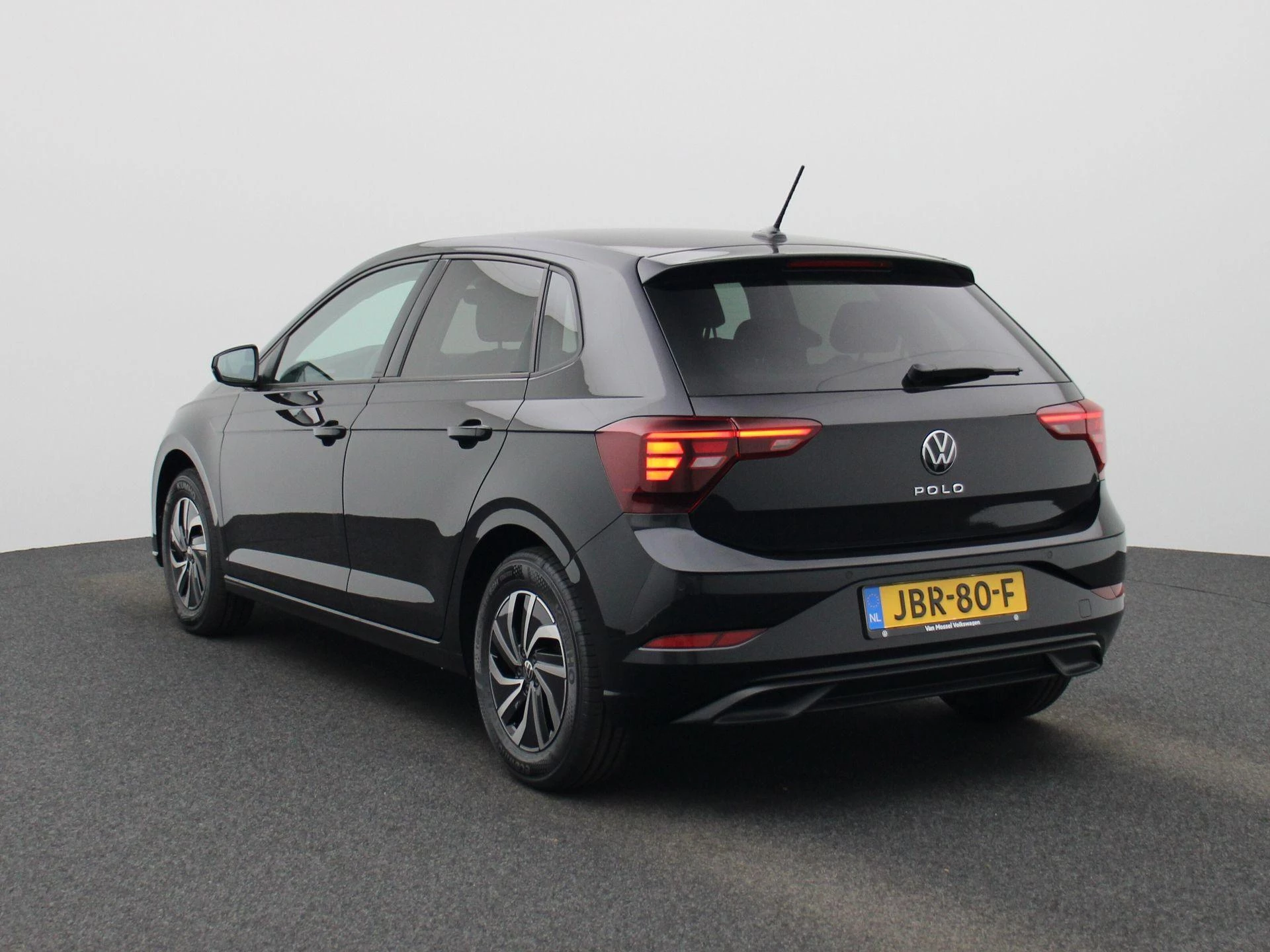 Volkswagen Polo met kenteken JBR-80-F – autofoto 3