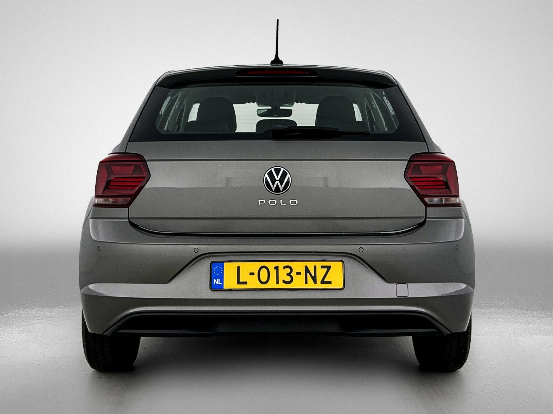 Volkswagen Polo met kenteken L-013-NZ – autofoto 5