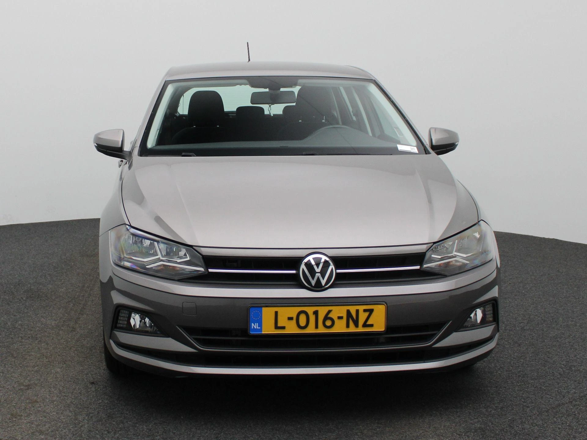Volkswagen Polo met kenteken L-016-NZ – autofoto 4