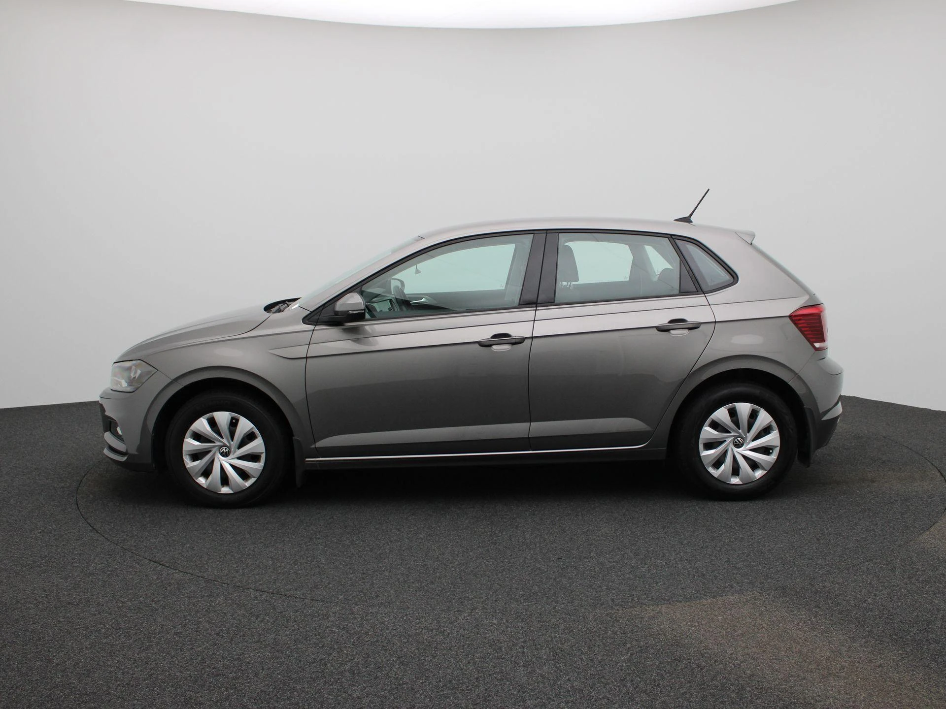 Volkswagen Polo met kenteken L-016-NZ – autofoto 5