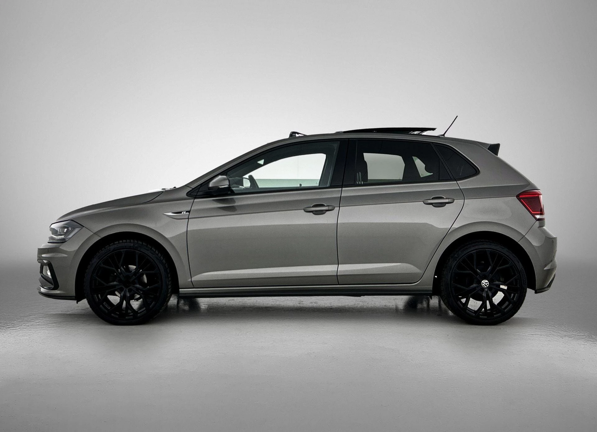Volkswagen Polo met kenteken L-250-KK – autofoto 4