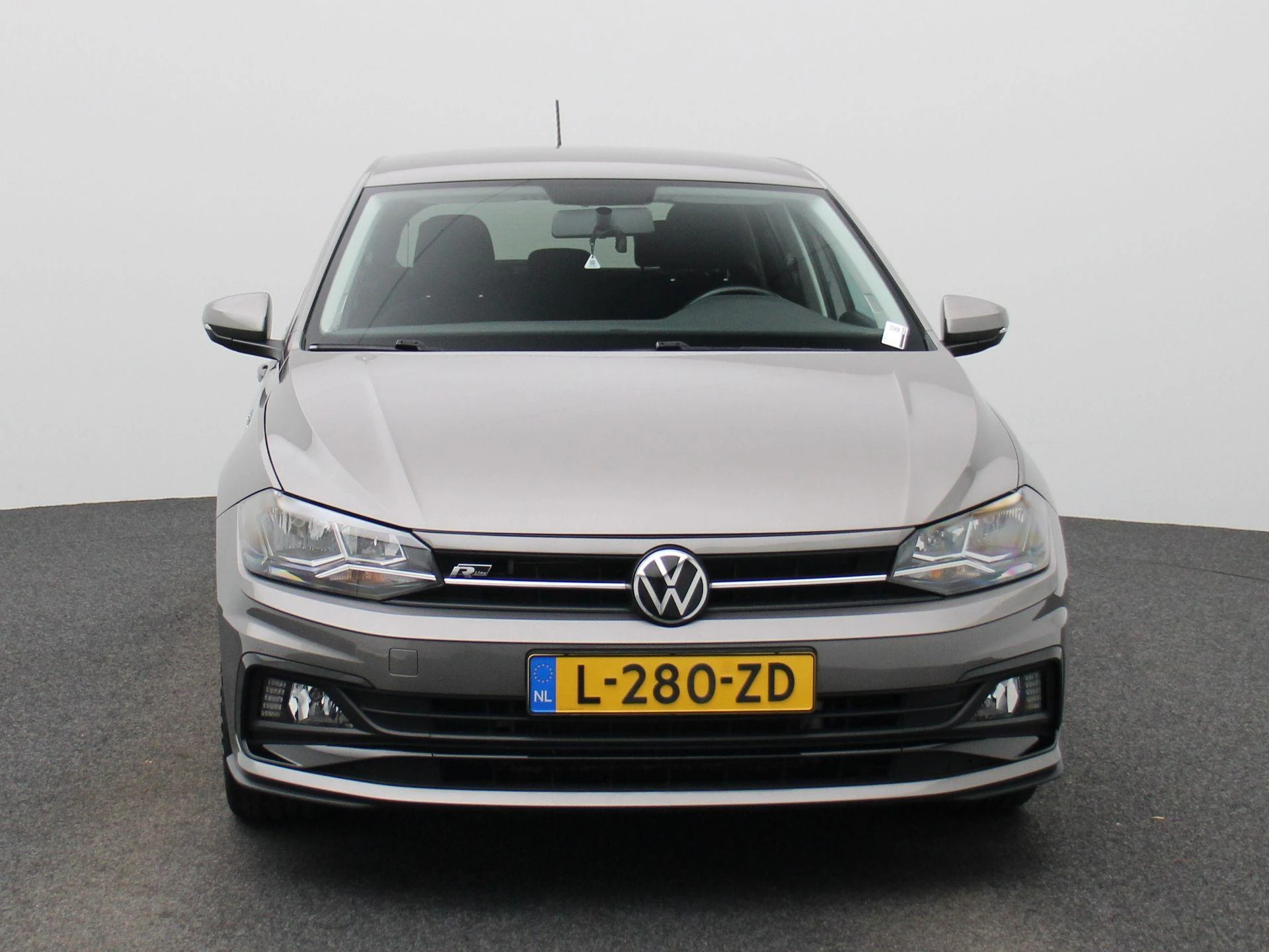 Volkswagen Polo met kenteken L-280-ZD – autofoto 4