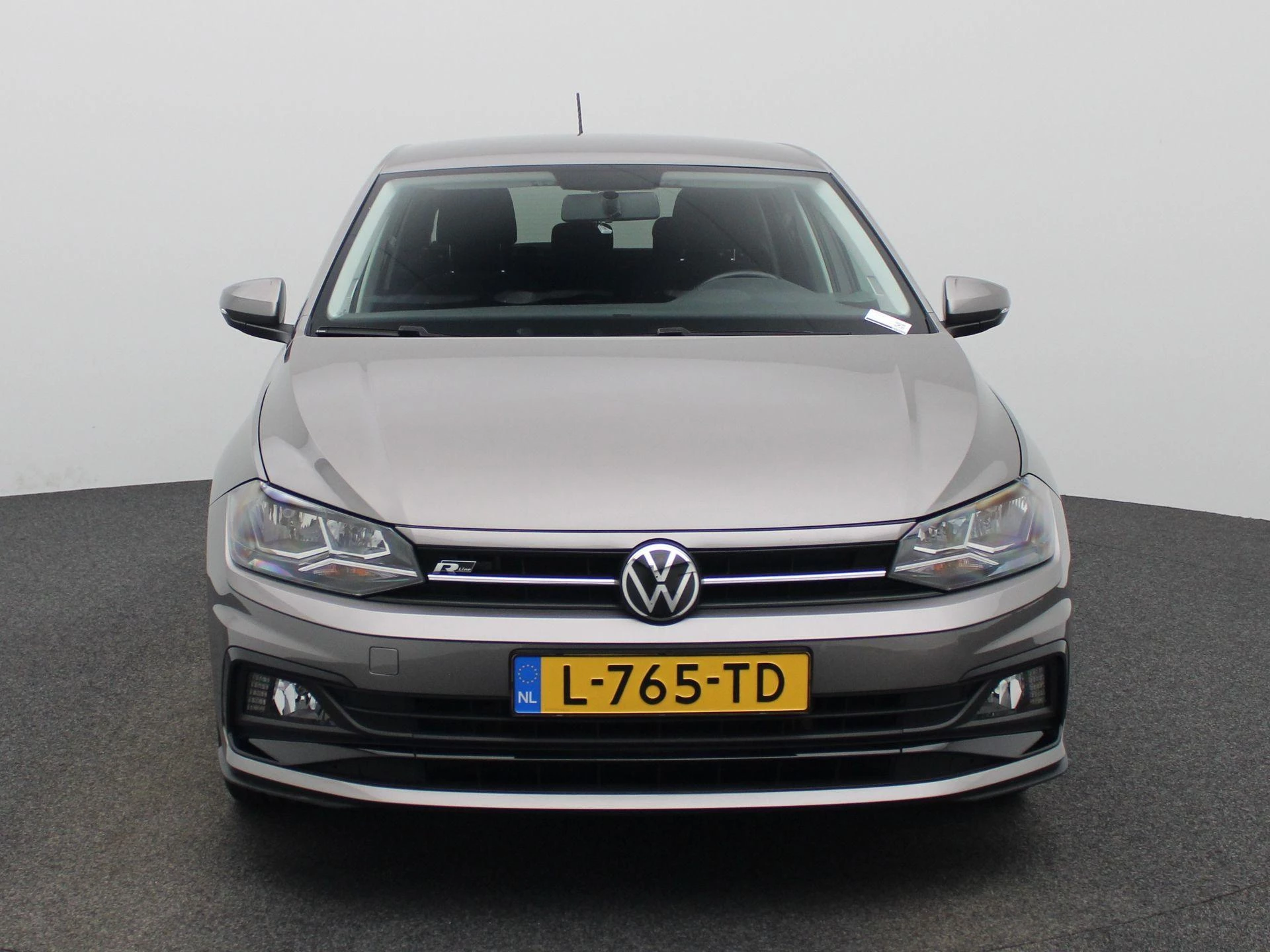 Volkswagen Polo met kenteken L-765-TD – autofoto 4