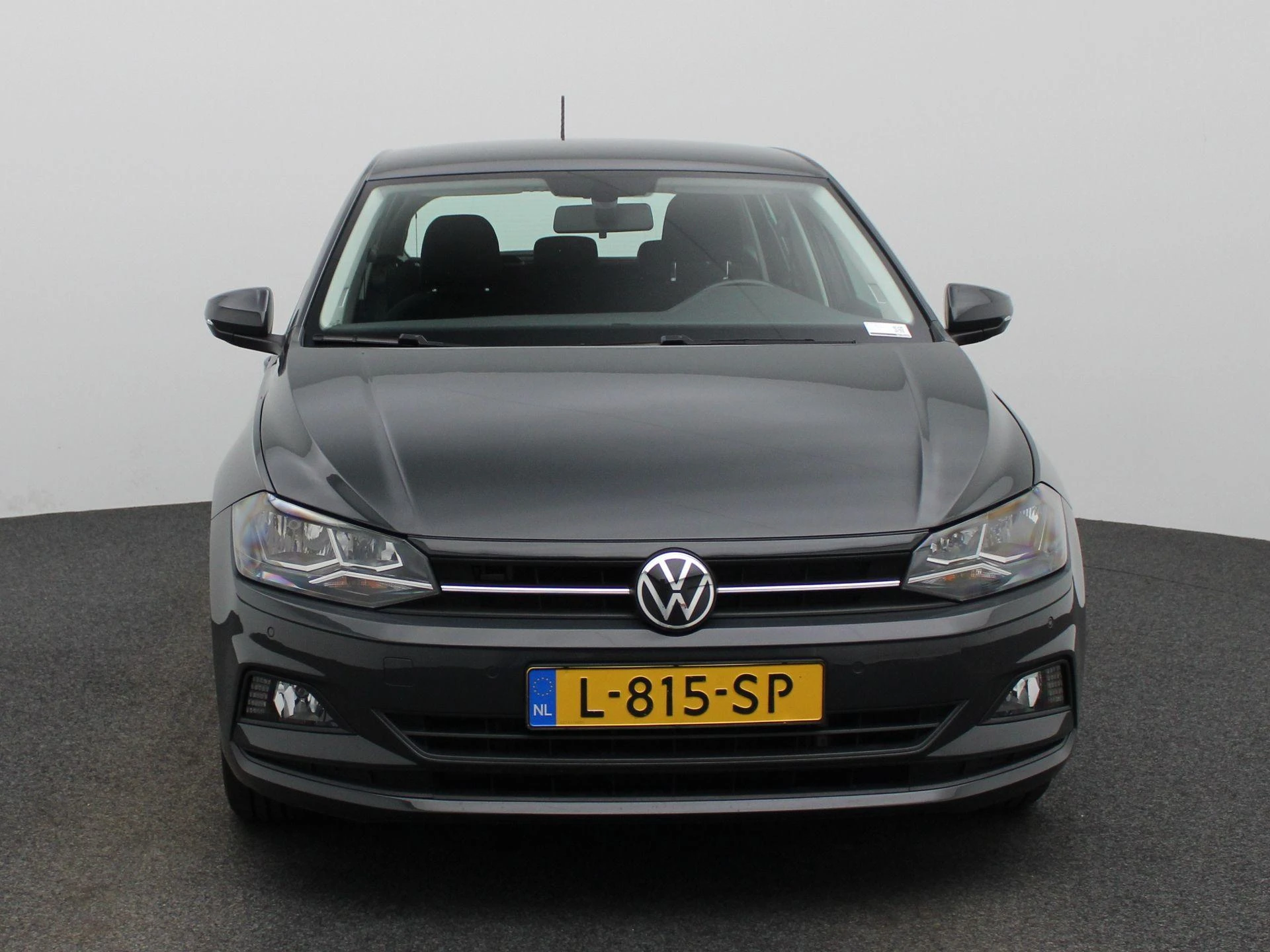 Volkswagen Polo met kenteken L-815-SP – autofoto 4