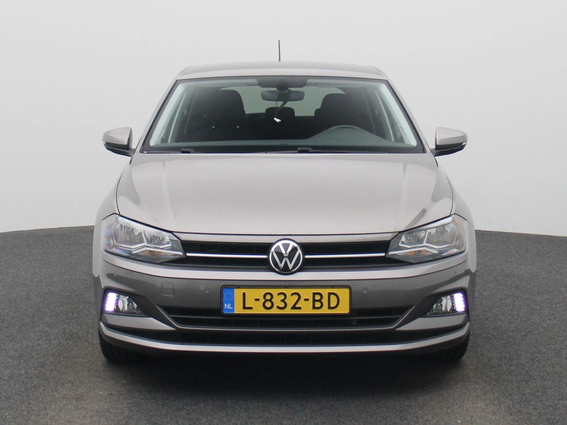 Volkswagen Polo met kenteken L-832-BD – autofoto 4