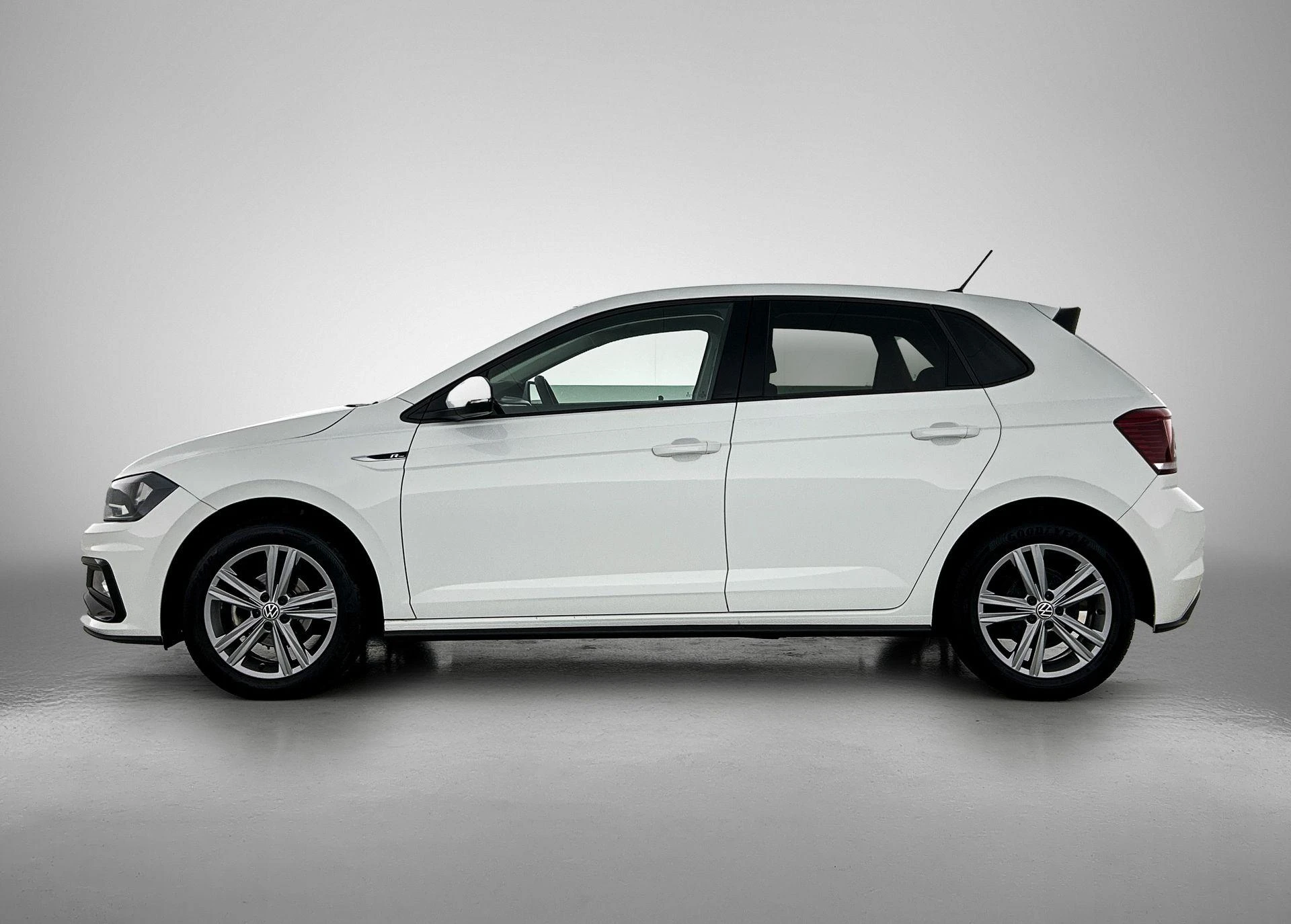 Volkswagen Polo met kenteken L-999-NT – autofoto 4