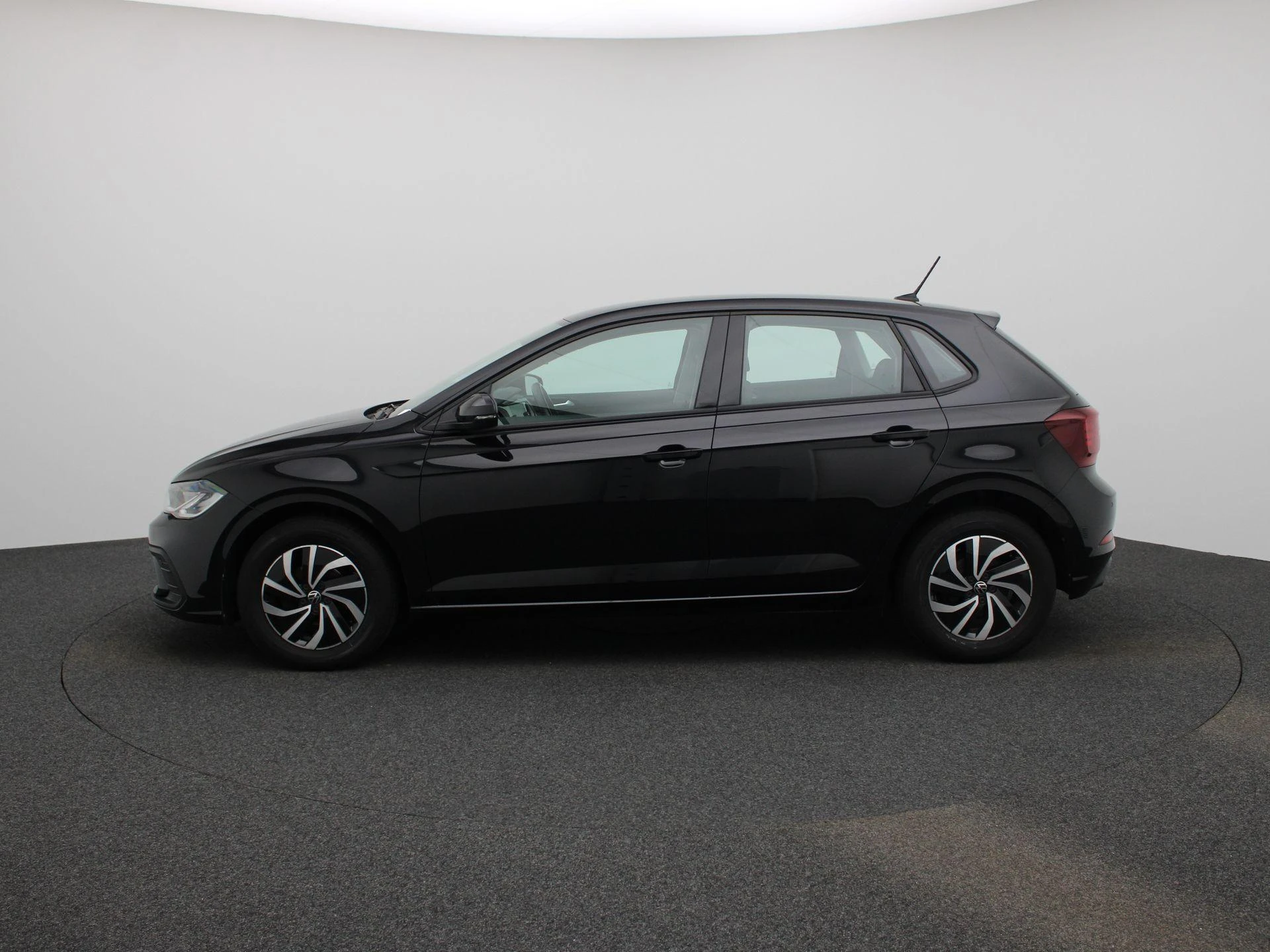 Volkswagen Polo met kenteken P-650-RV – autofoto 5