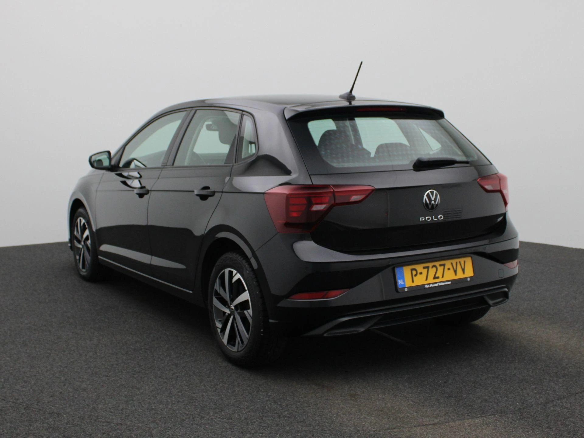 Volkswagen Polo met kenteken P-727-VV – autofoto 3