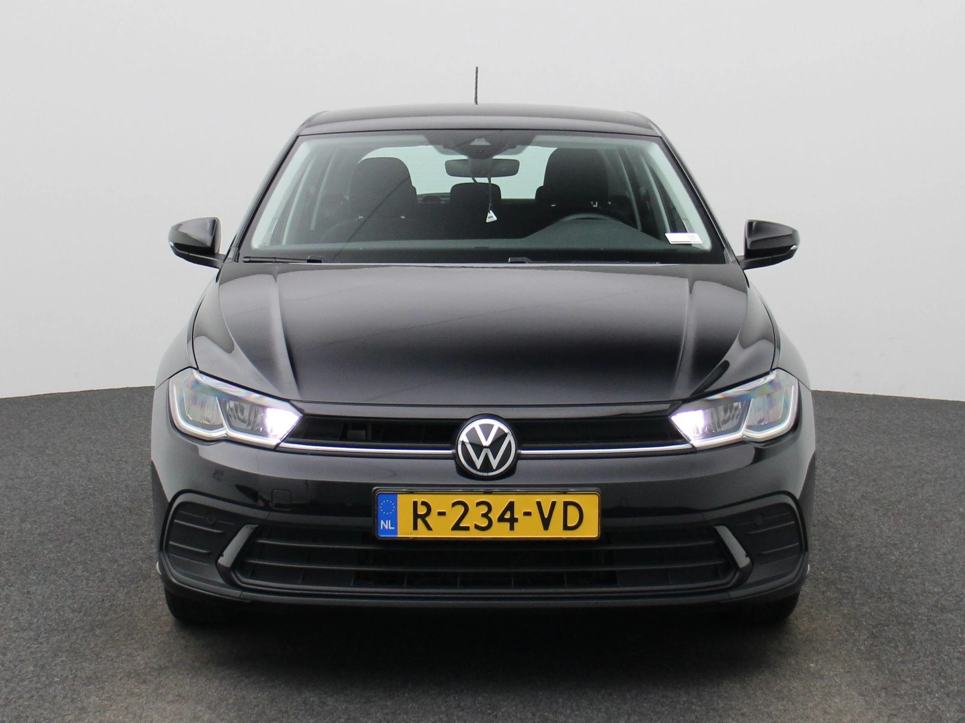 Volkswagen Polo met kenteken R-234-VD – autofoto 4