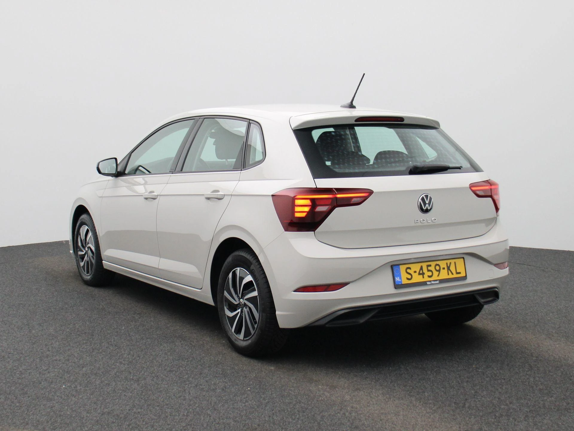 Volkswagen Polo met kenteken S-459-KL – autofoto 4