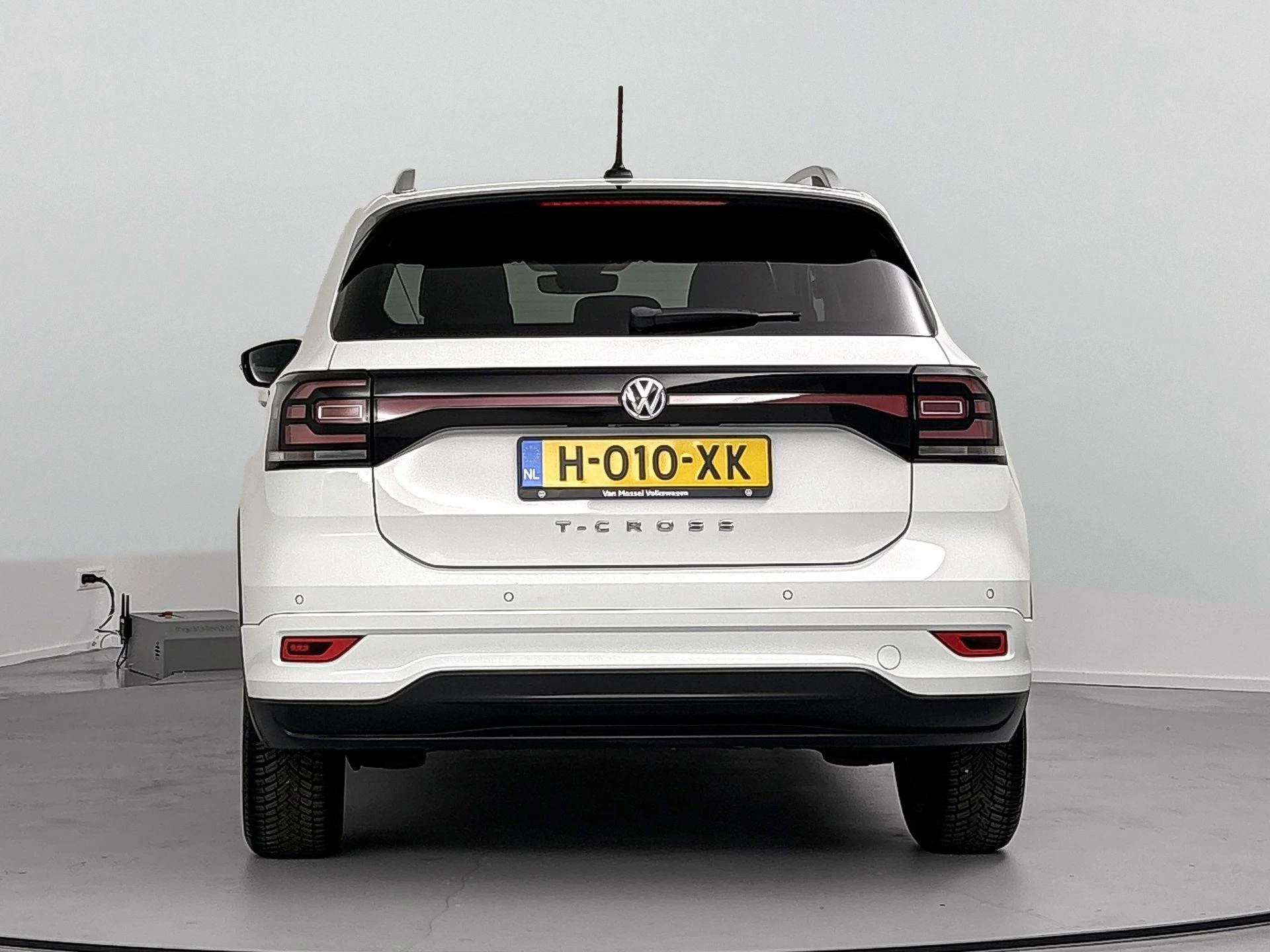 Volkswagen T-Cross met kenteken 59100 – autofoto 5
