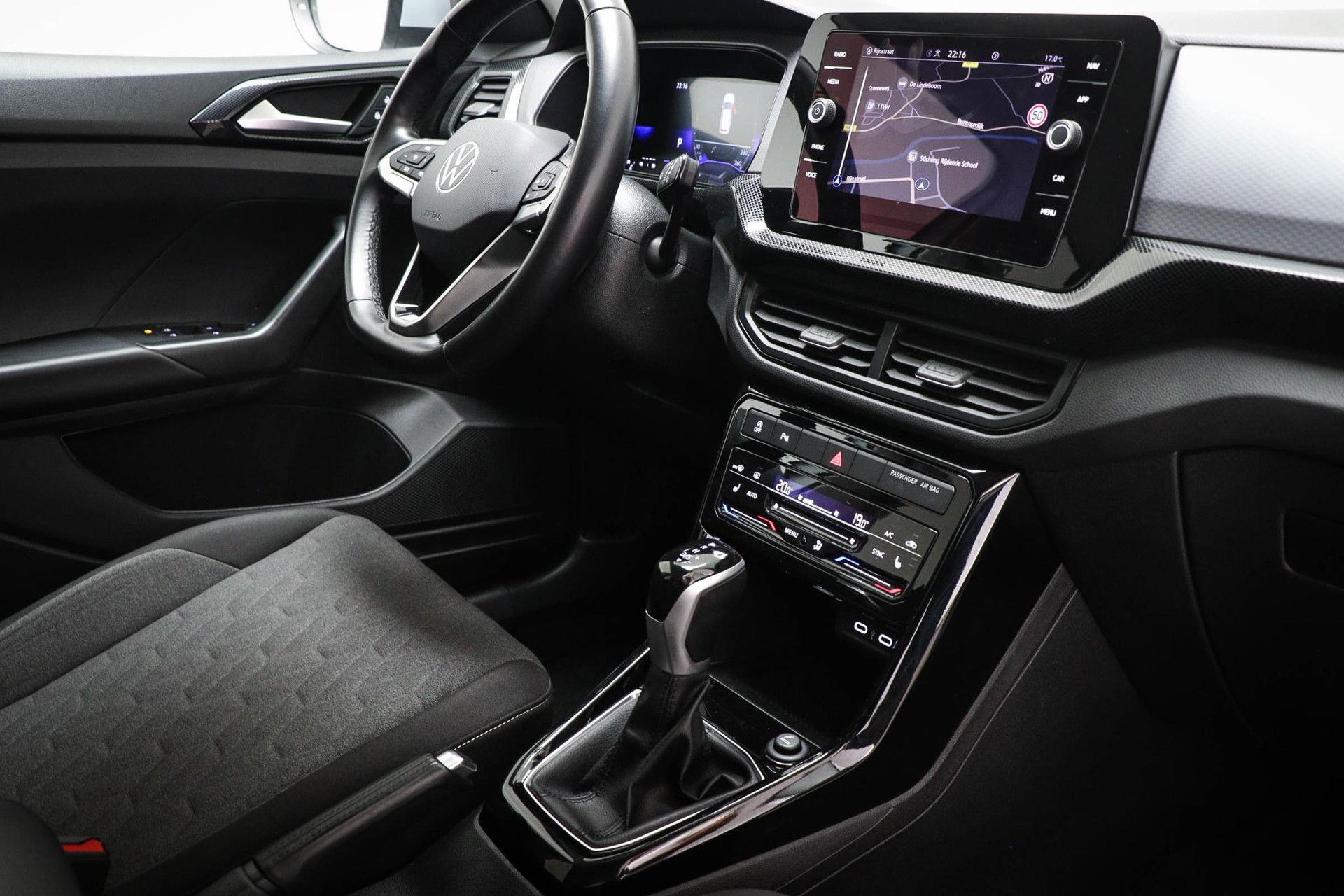 Volkswagen T-Cross met kenteken KSJ-62-J – autofoto 3