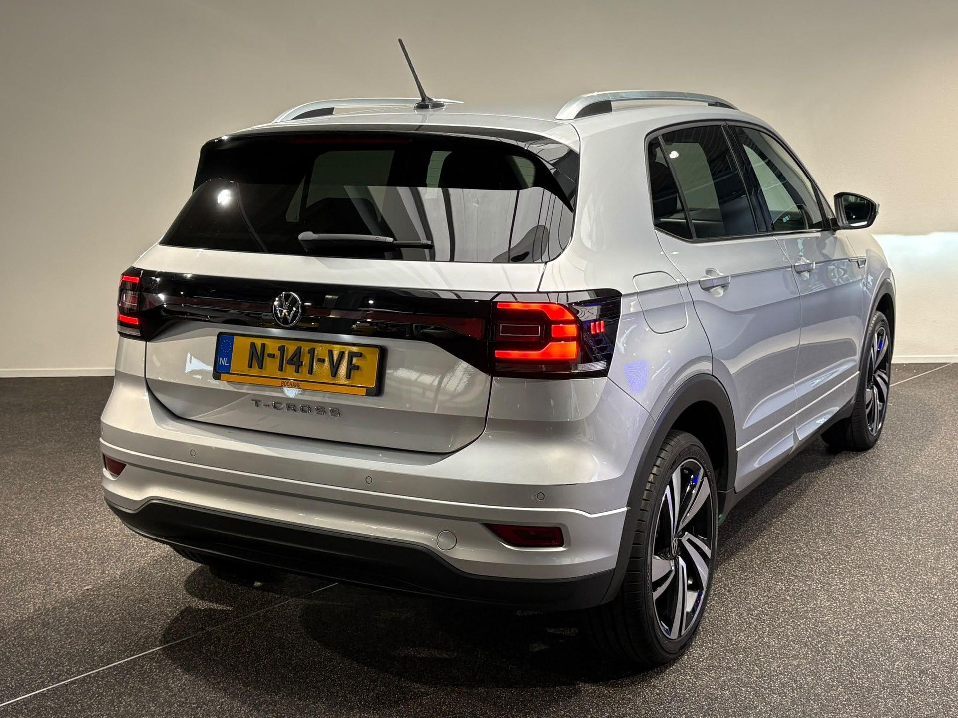 Volkswagen T-Cross met kenteken N-141-VF – autofoto 2