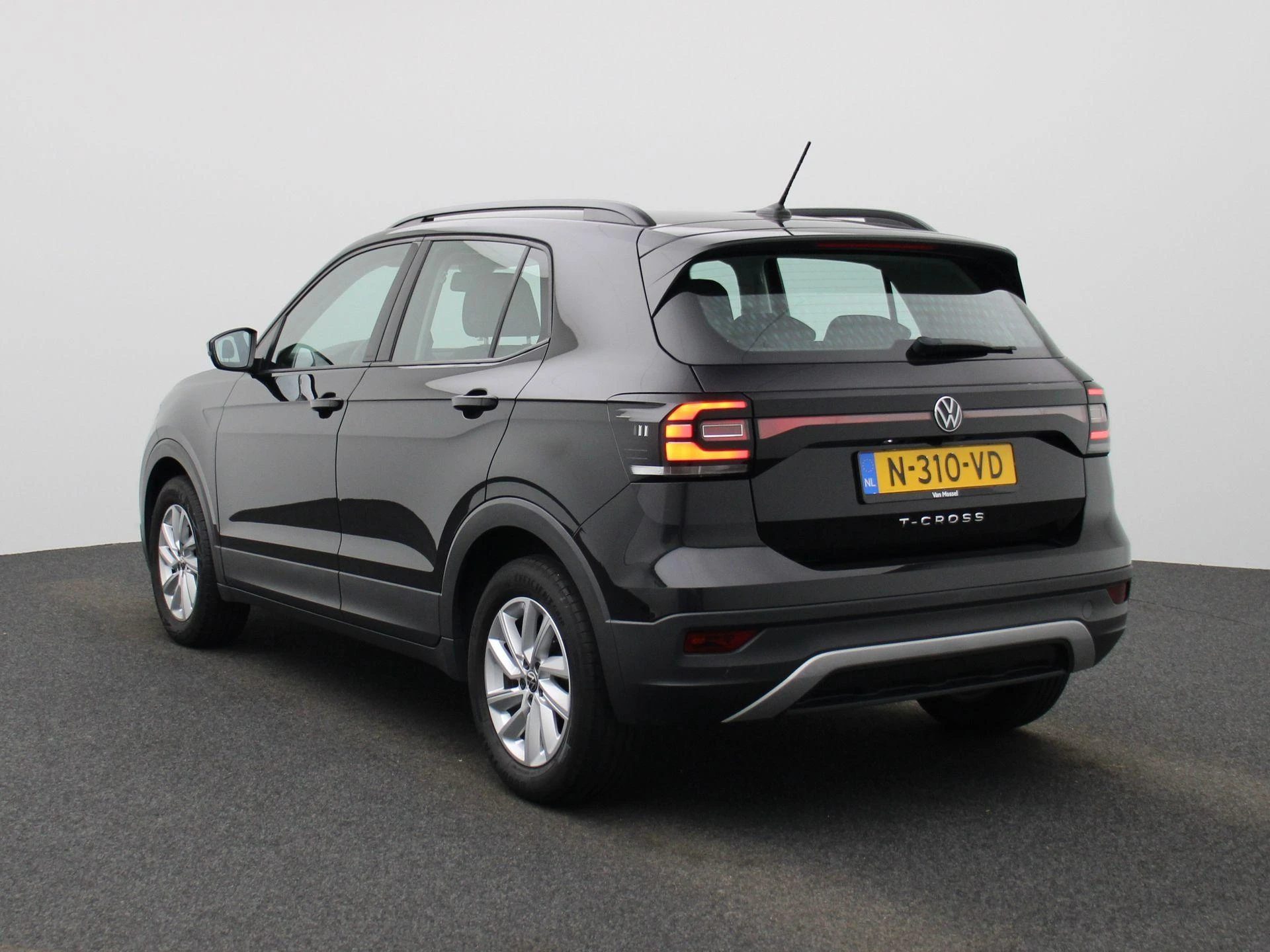 Volkswagen T-Cross met kenteken N-310-VD – autofoto 3