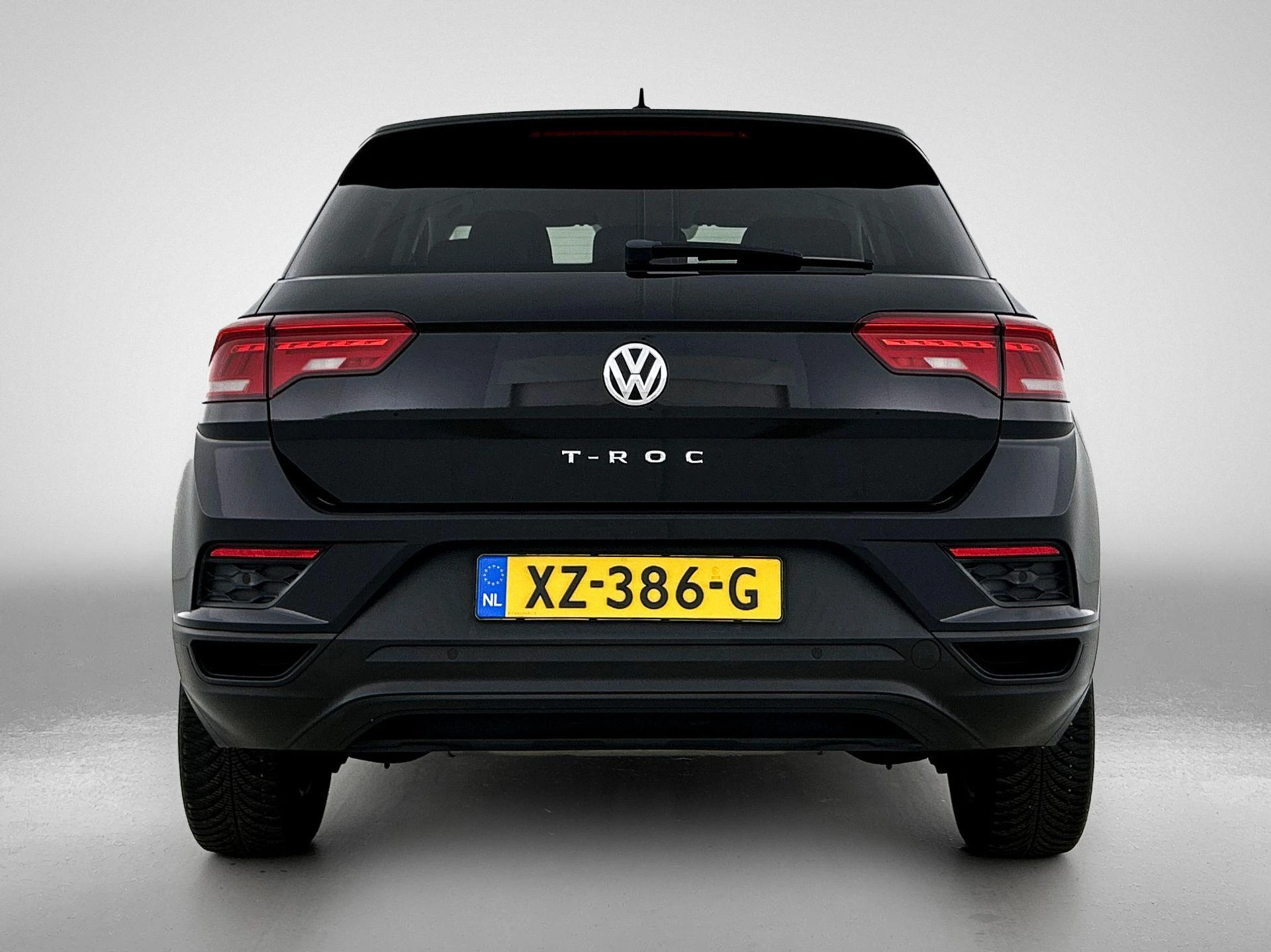 Volkswagen T-Roc met kenteken 53100 – autofoto 5