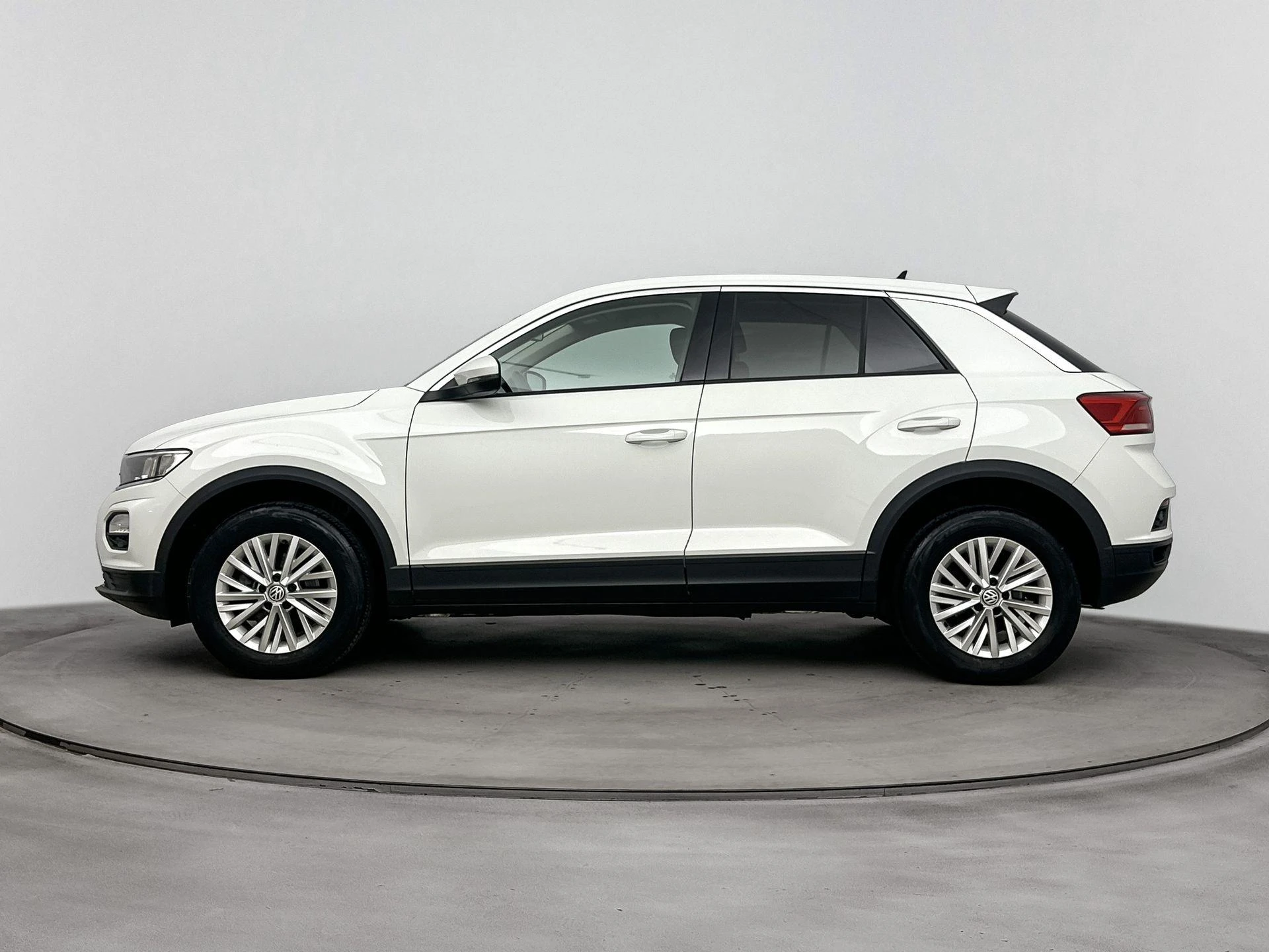 Volkswagen T-Roc met kenteken 58100 – autofoto 4