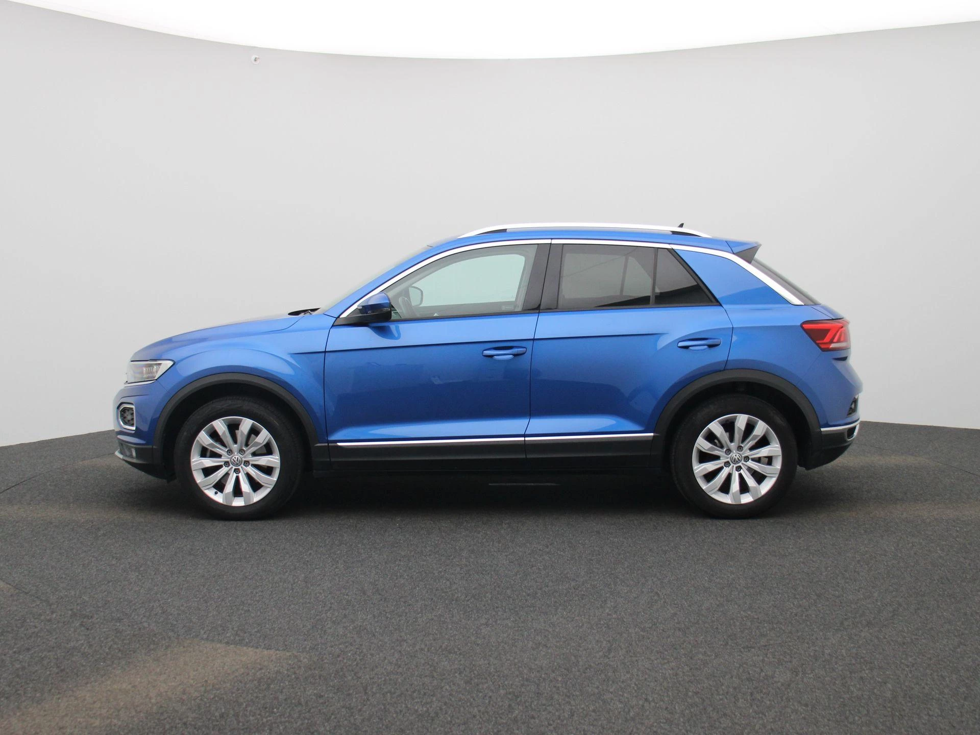 Volkswagen T-Roc met kenteken 67100 – autofoto 5