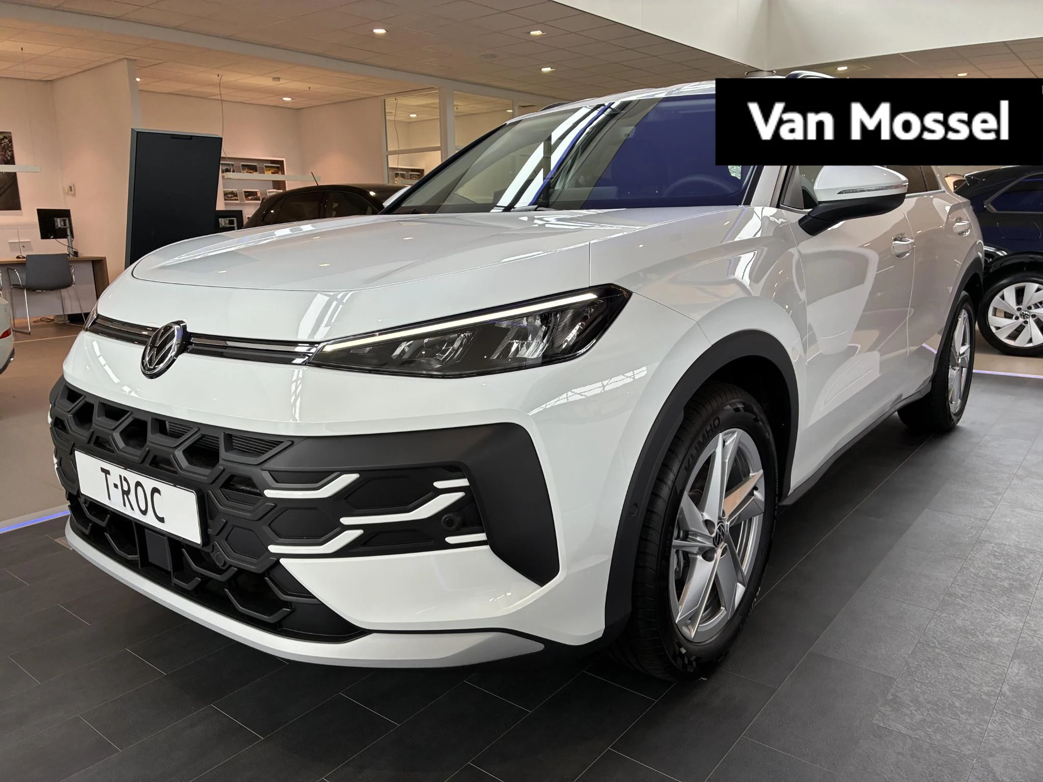 Volkswagen T-Roc – autofoto 2