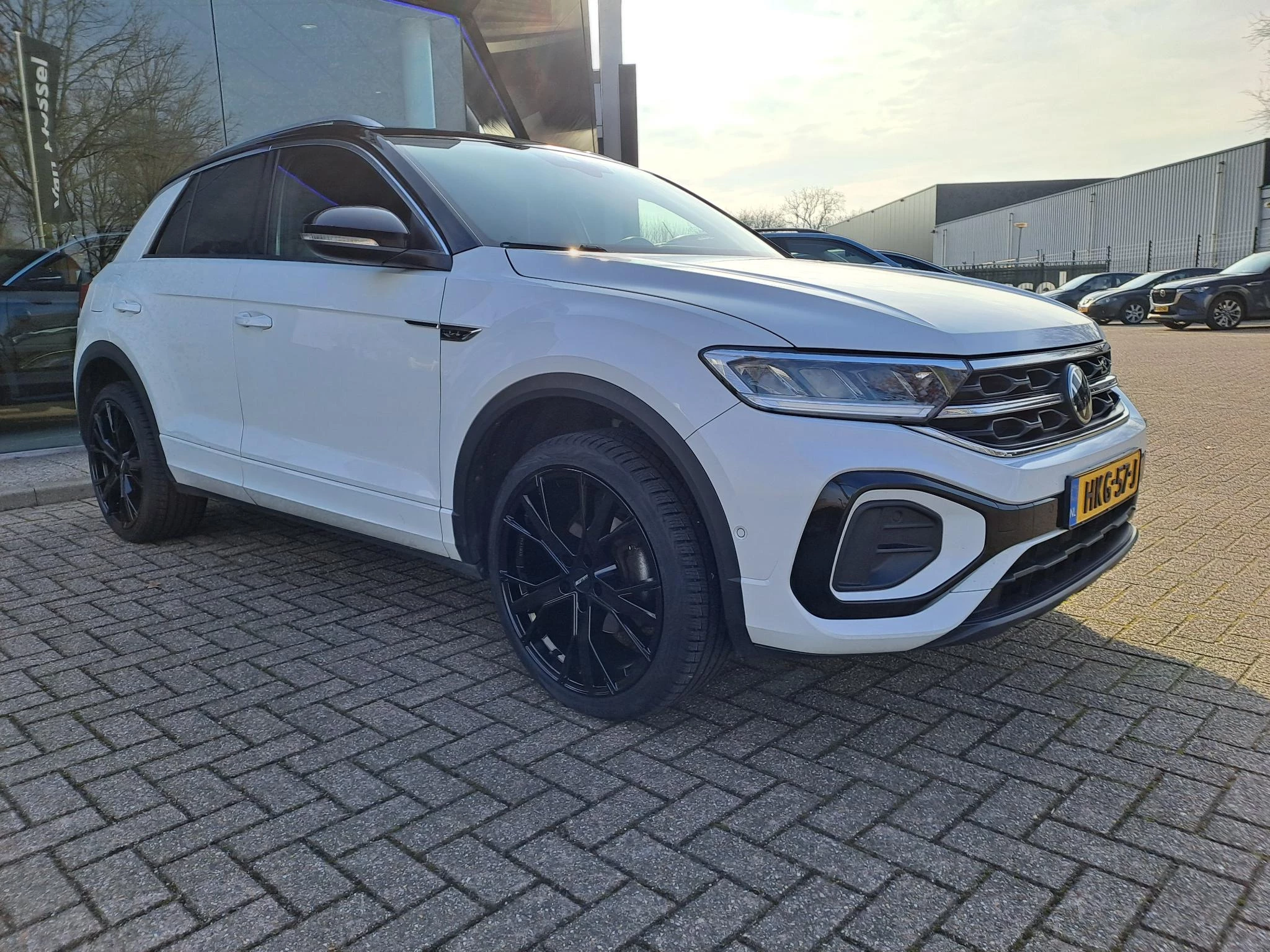 Volkswagen T-Roc – autofoto 3